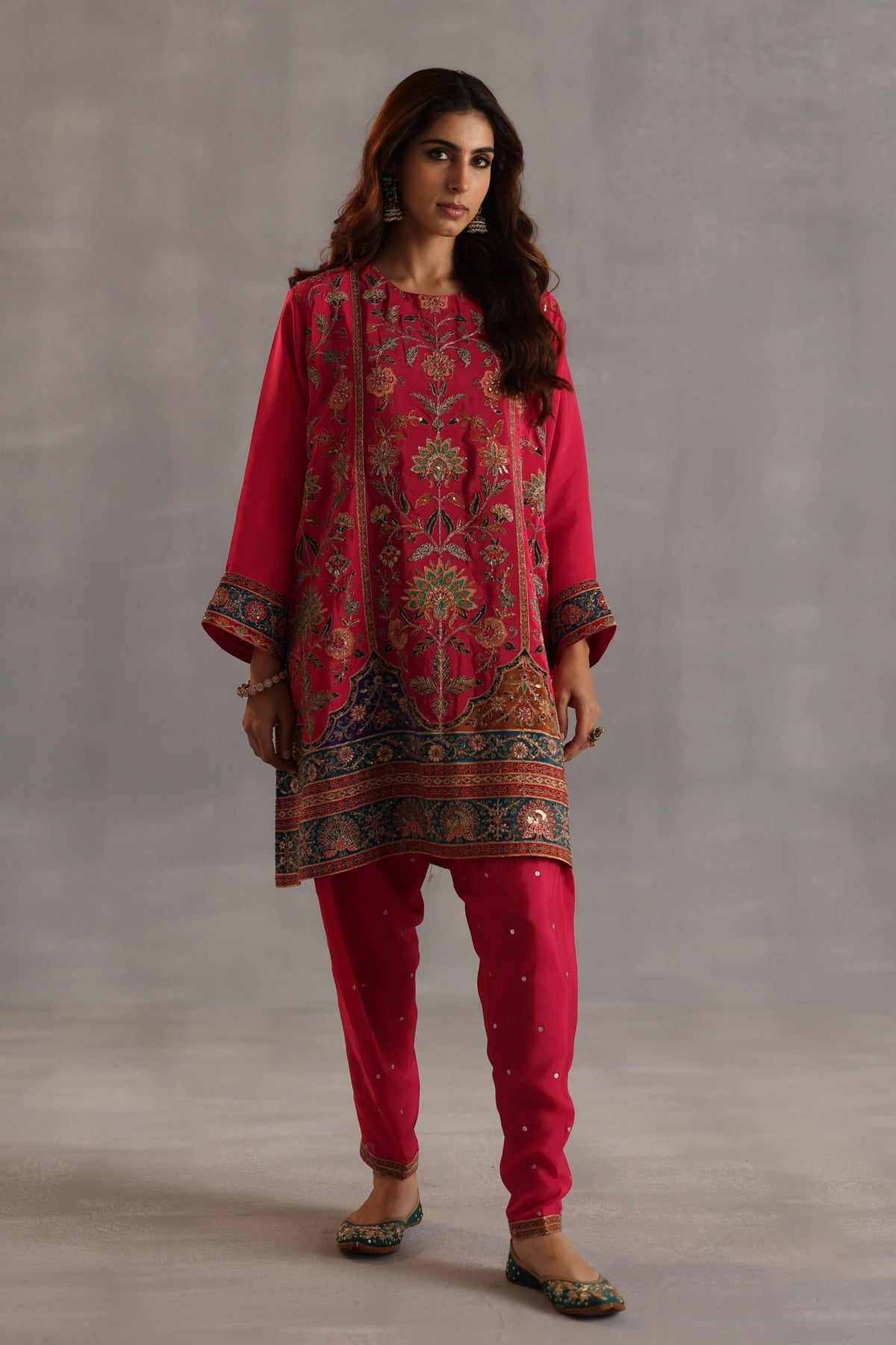 Yaman Magenta Kurta Set