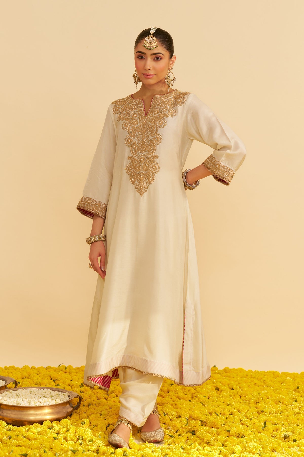 Hiba Ivory Kaftan With Salwar
