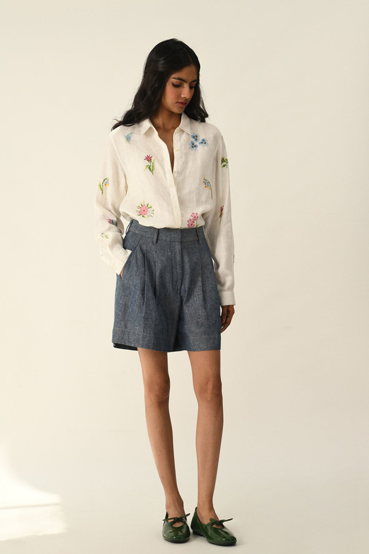 Uniflora Pleated Shorts