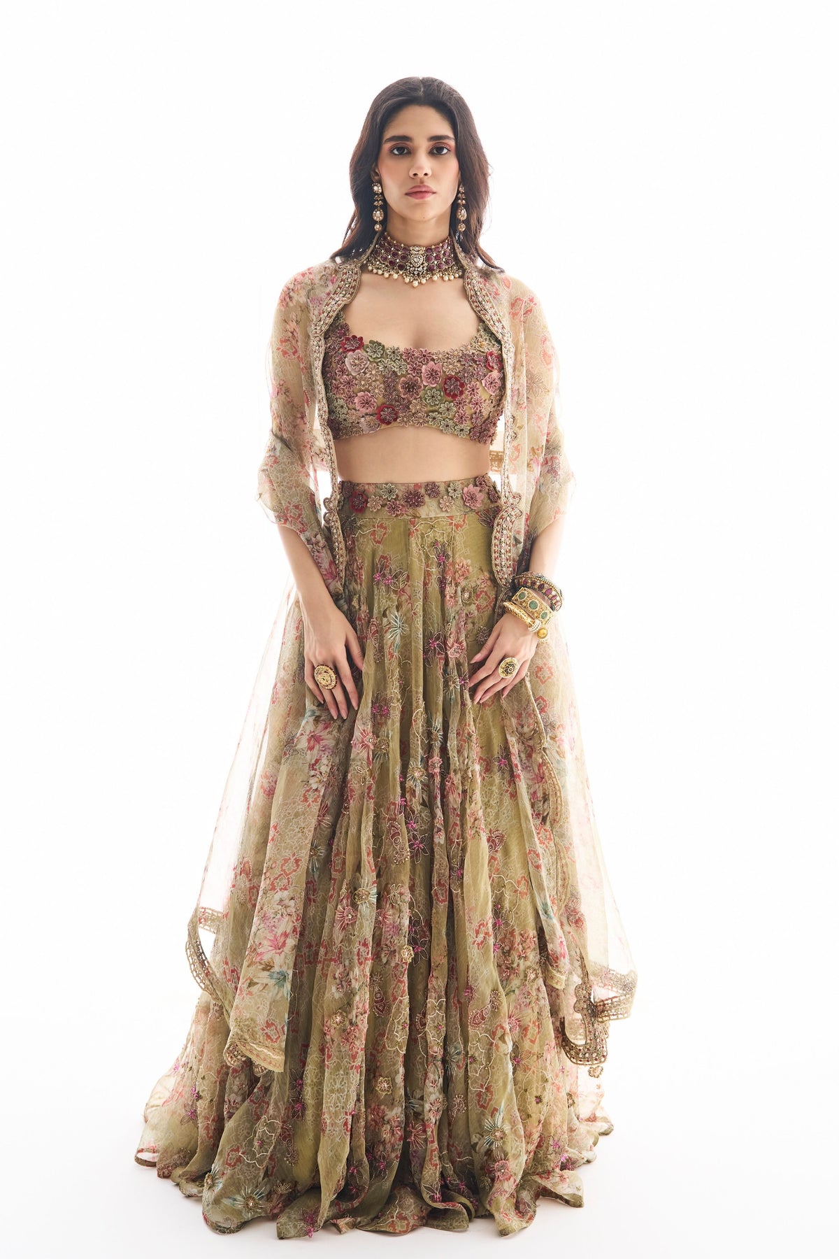 Oeshi Lehenga Set