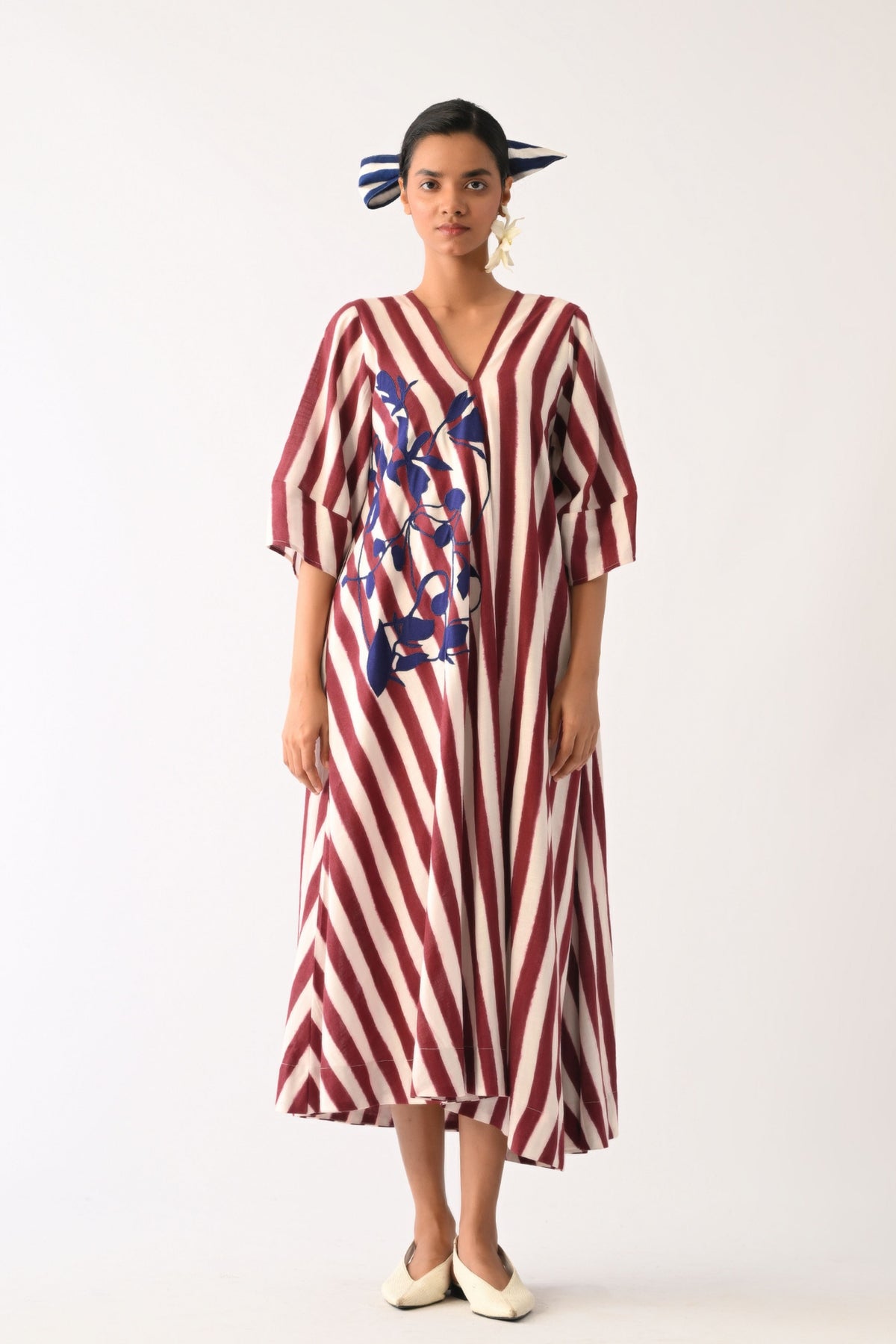 Revolt Bric Mayflower Applique Dress