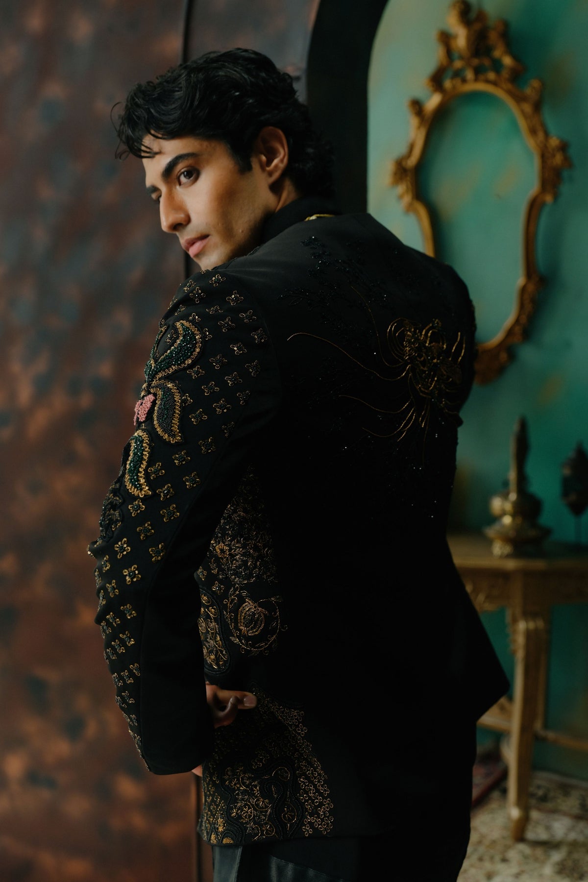Anuraga Short Jacket Set