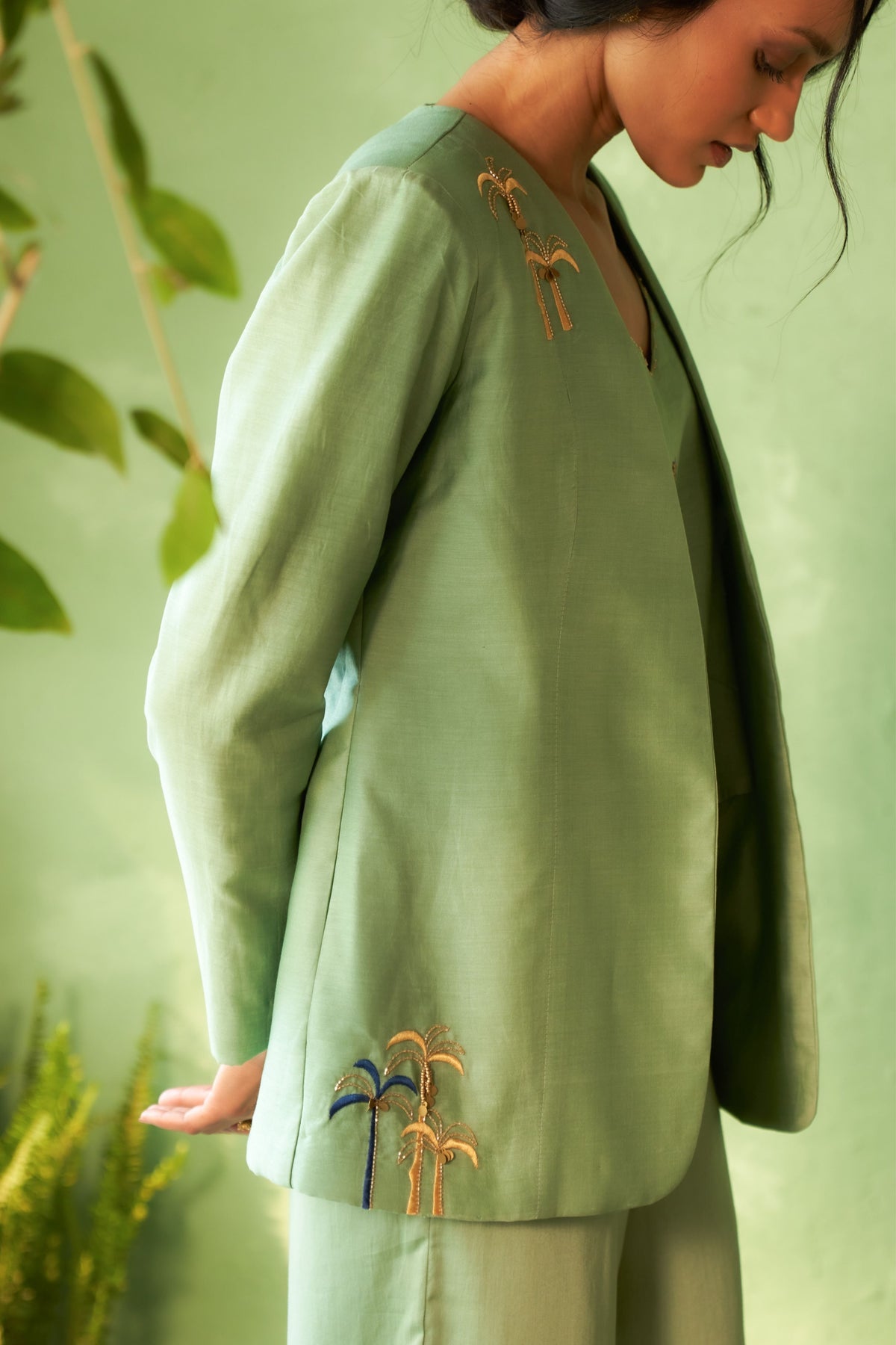 Palm Delicate Motif Jacket Set