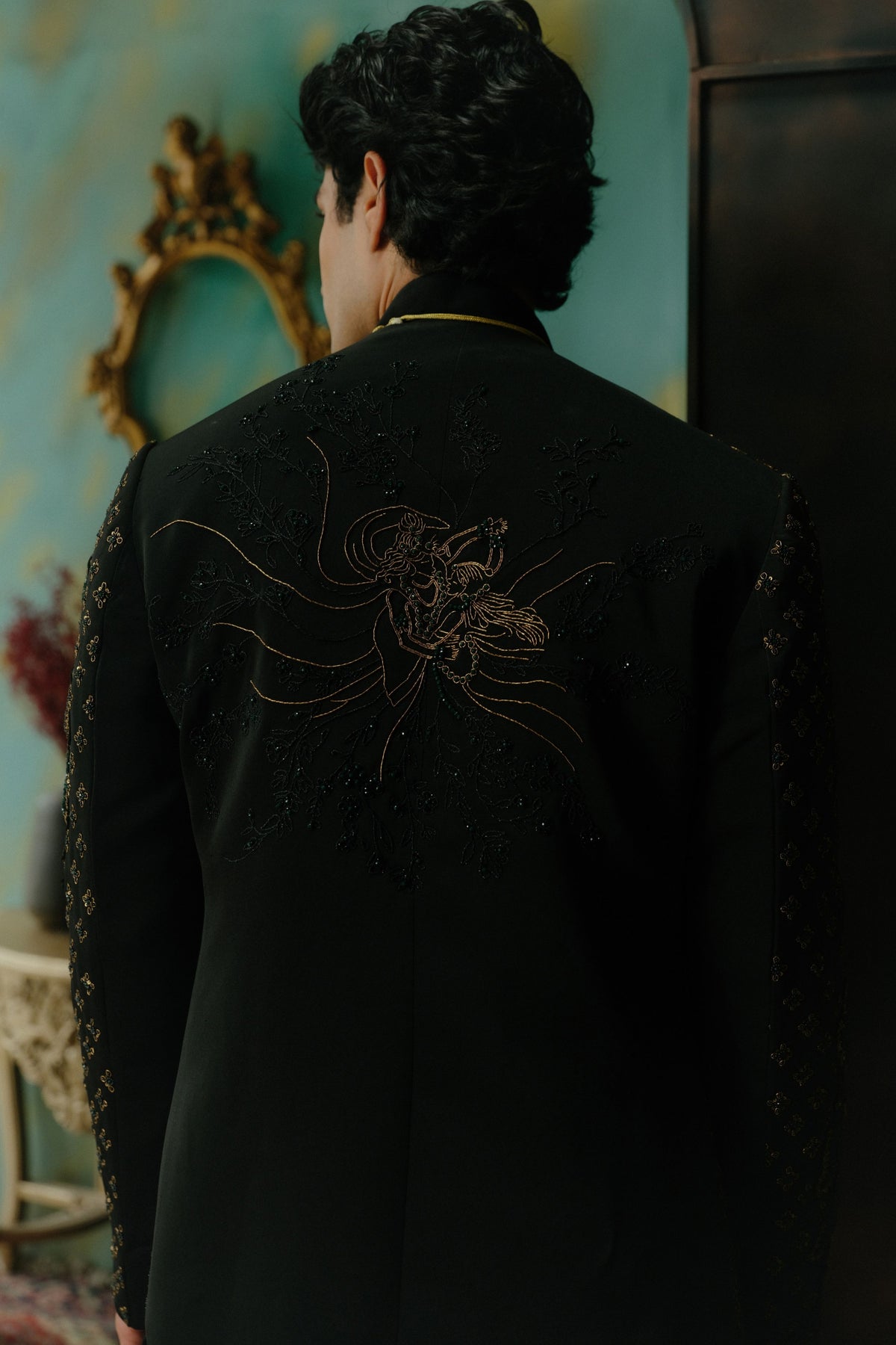 Anuraga Short Jacket Set