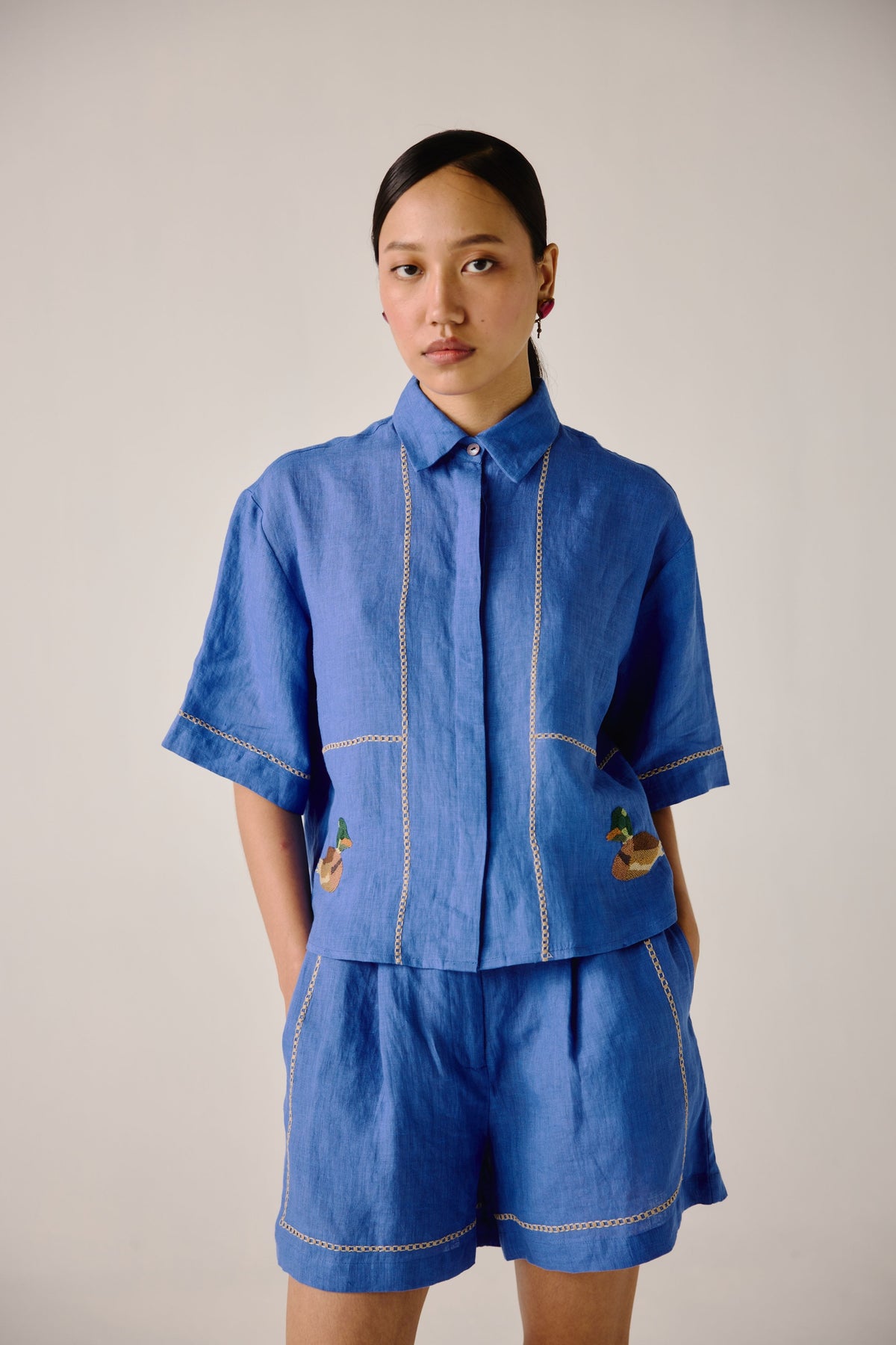 Electric Blue Duck Embroidery Leo Set