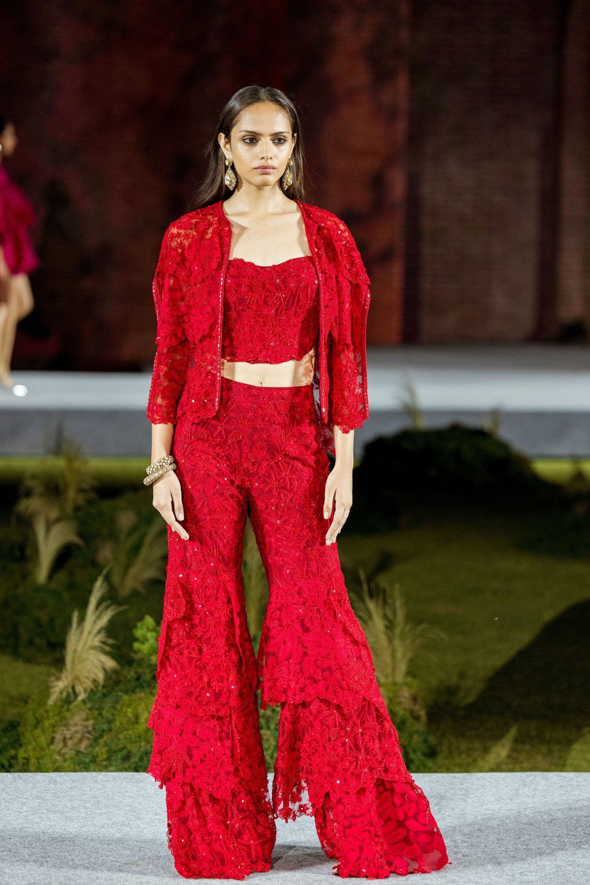 Maine Sharara Set