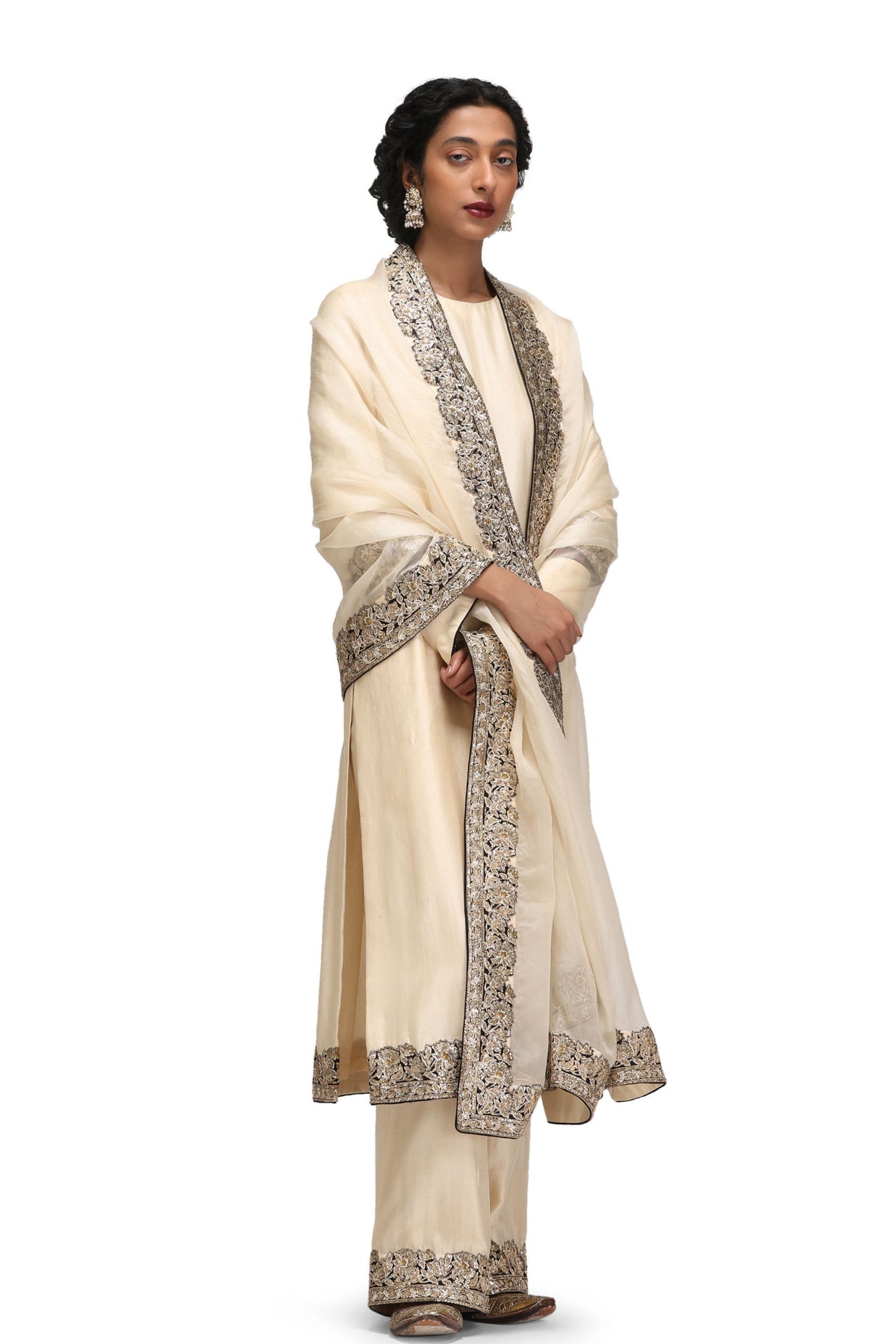 Nandi Kurta Set