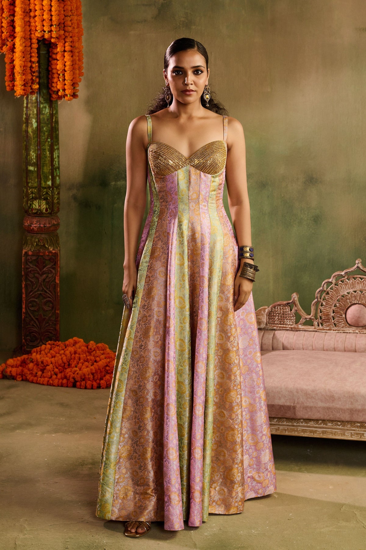 Riwaayat Gown