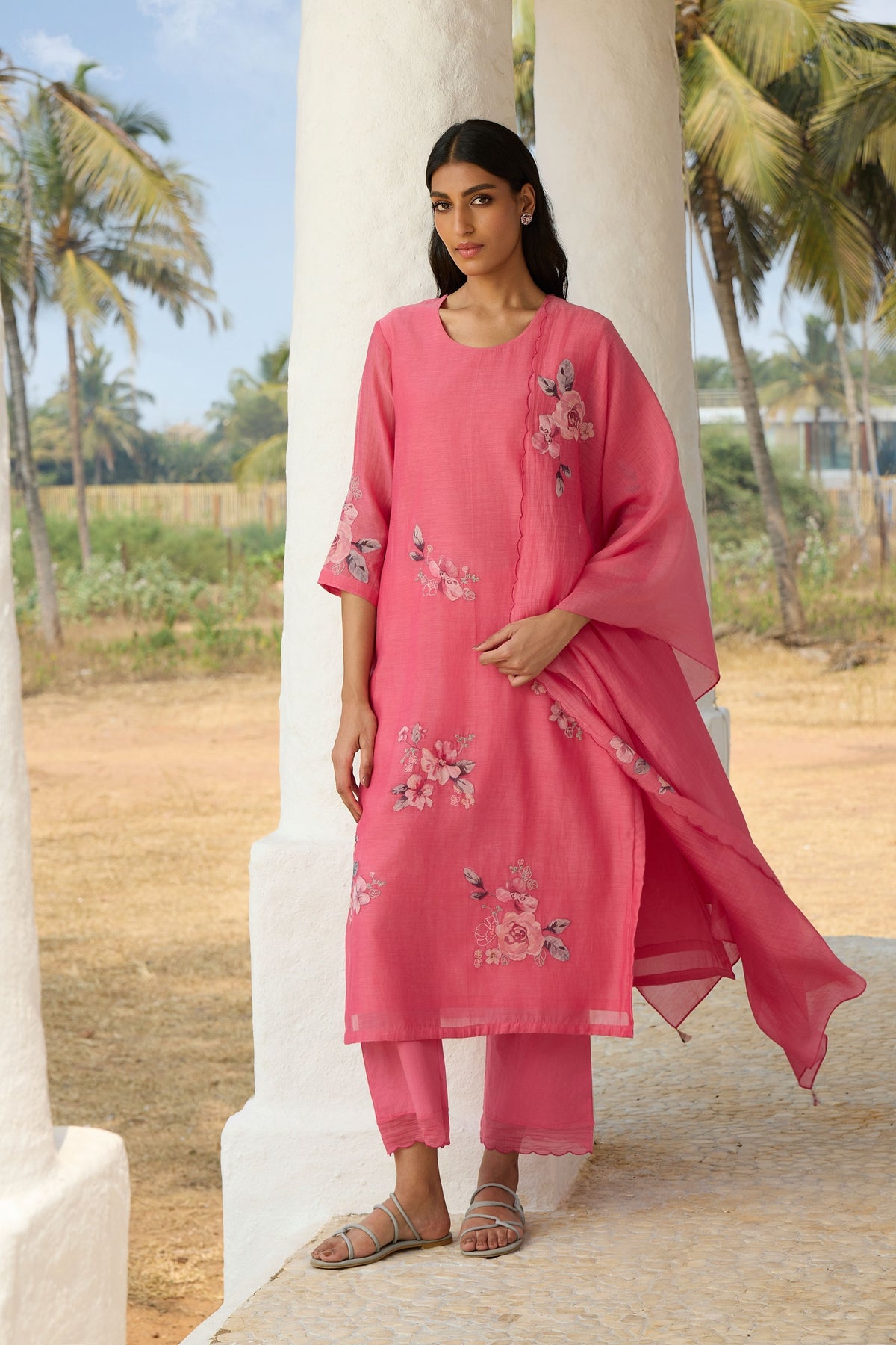 Rose Applique Kurta Set
