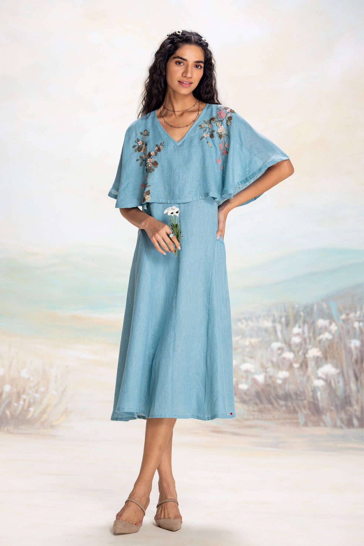 Tsukiyama Cape Lake Dress