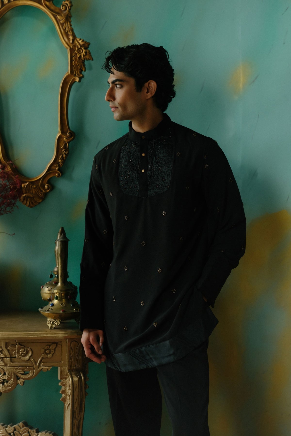 Anuraga Short Jacket Set
