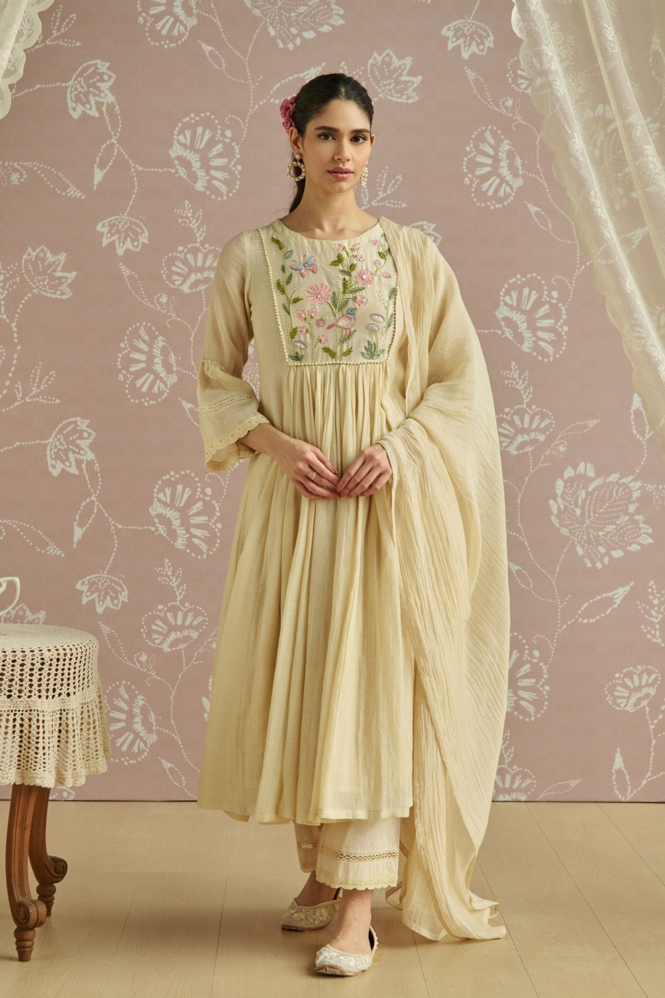 Ivory Sairah Kurta Set - Kritika Dawar - Elahe