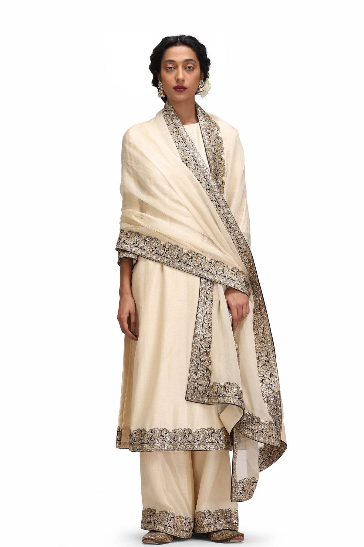 Nandi Kurta Set