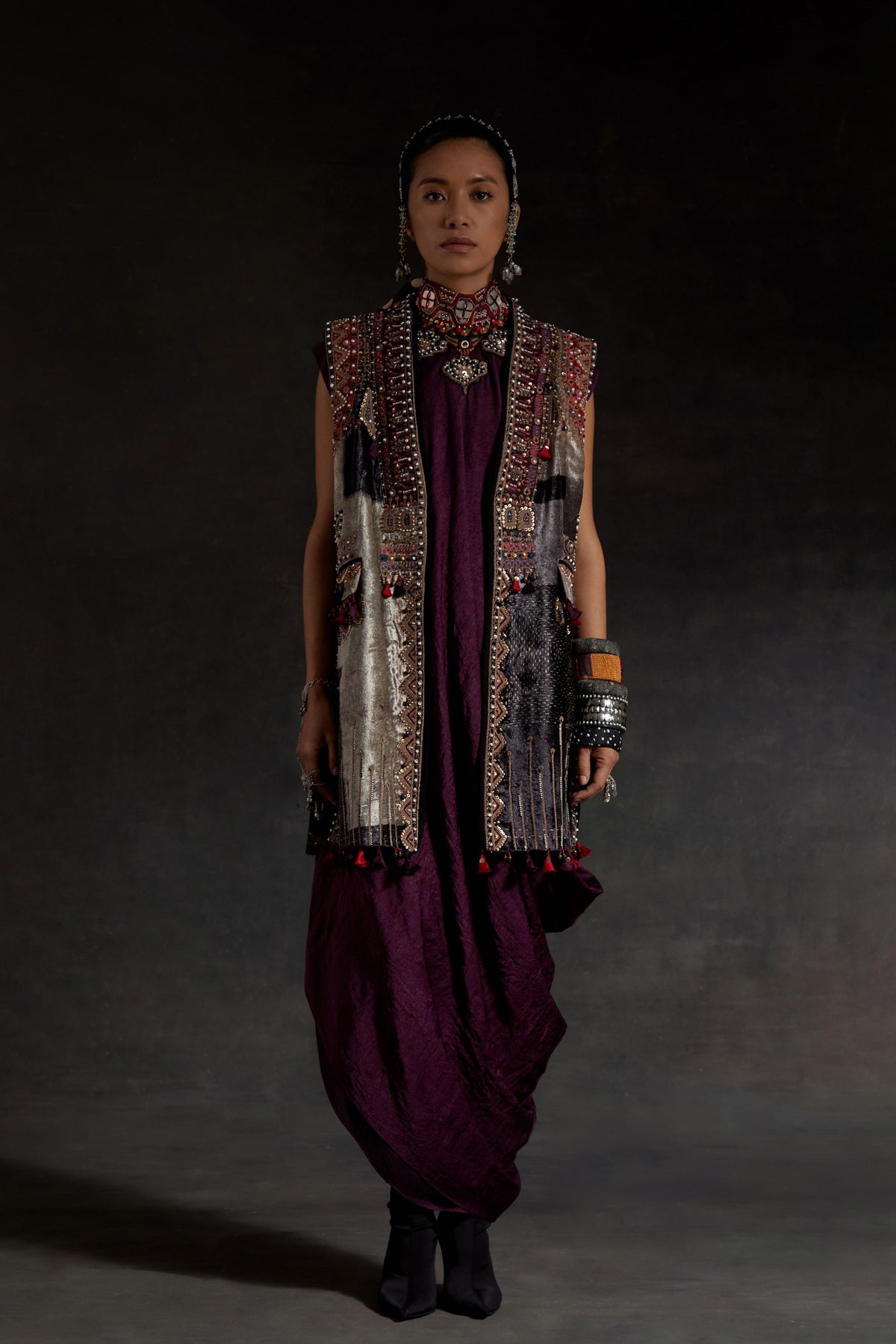 Ruhi Sleeveless Jacket Set