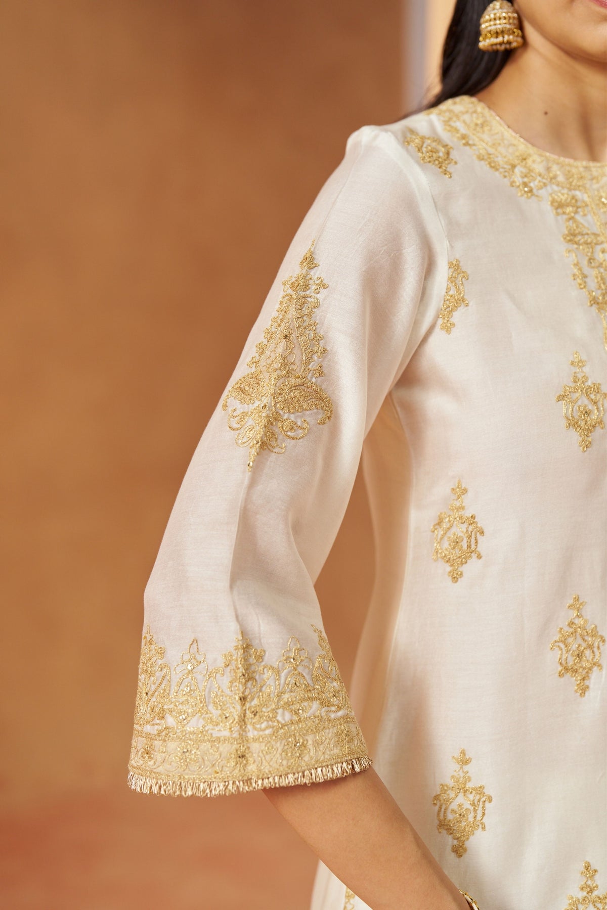 Mubina Daisy Ivory Chauga Set