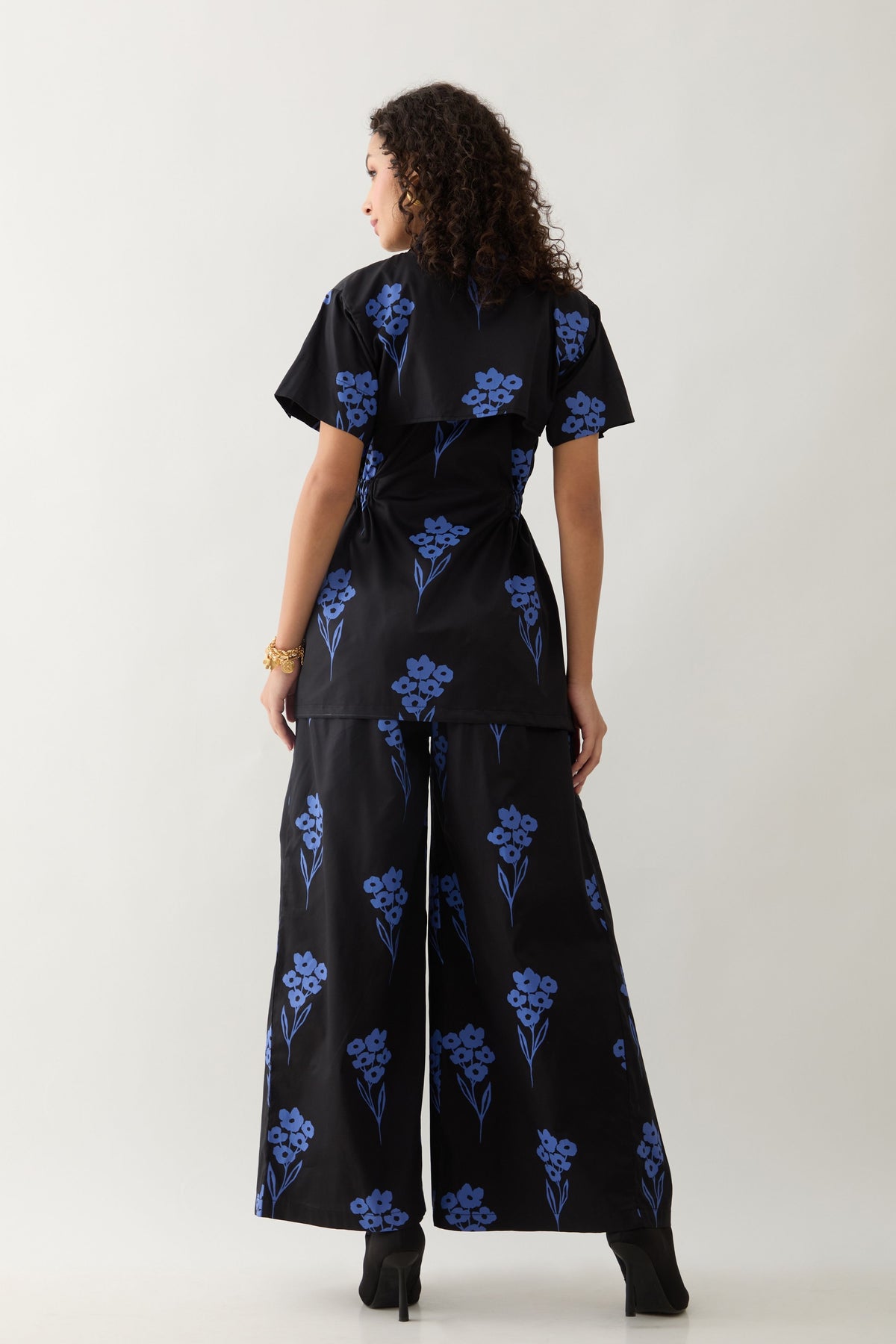 Black Bombay Set