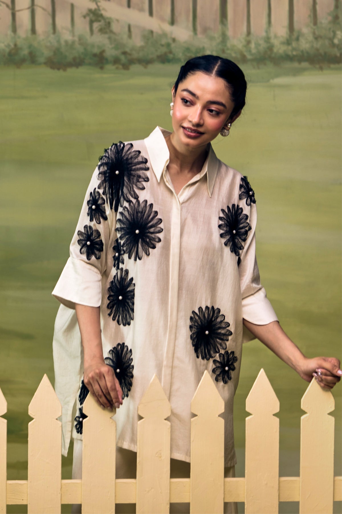 Noir Petal Garden Oversized Set