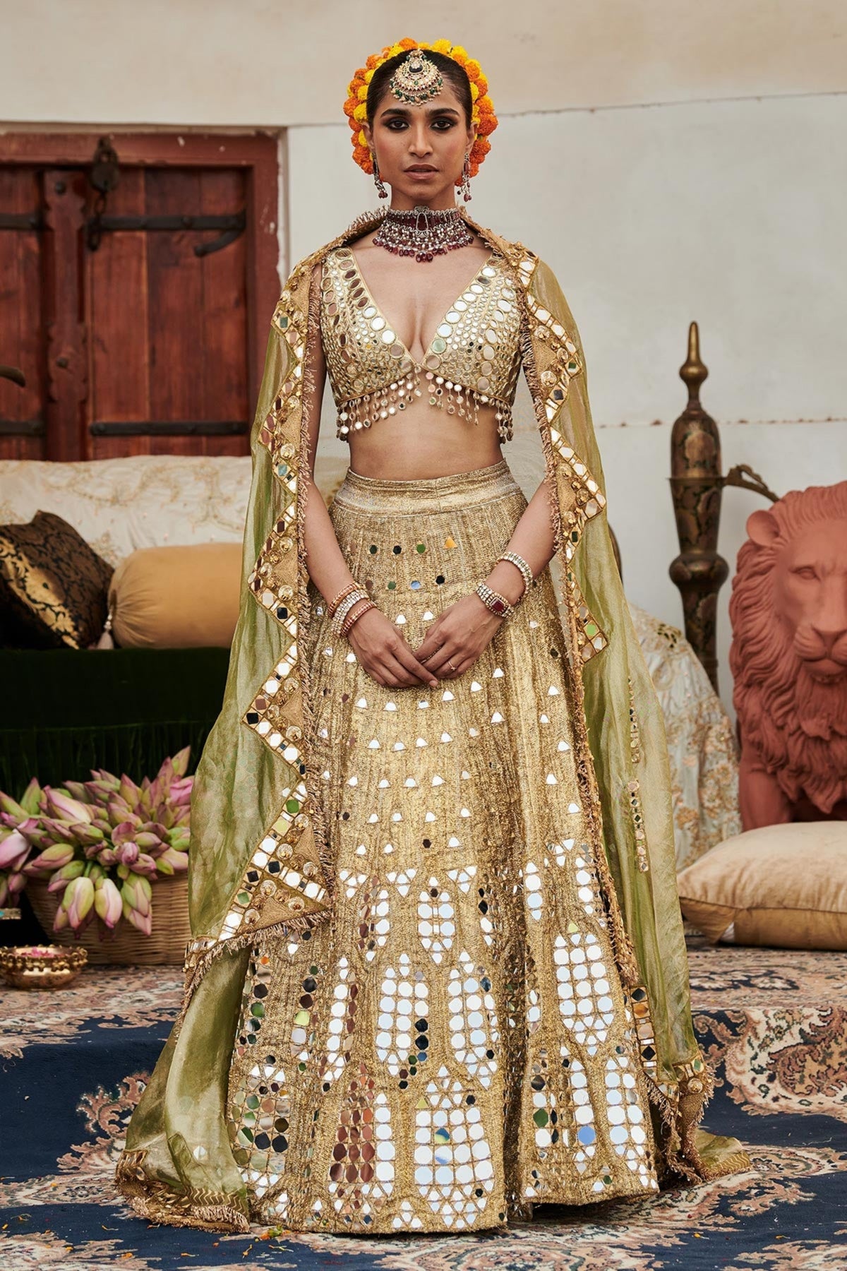 Chand Aayna Lehenga Set