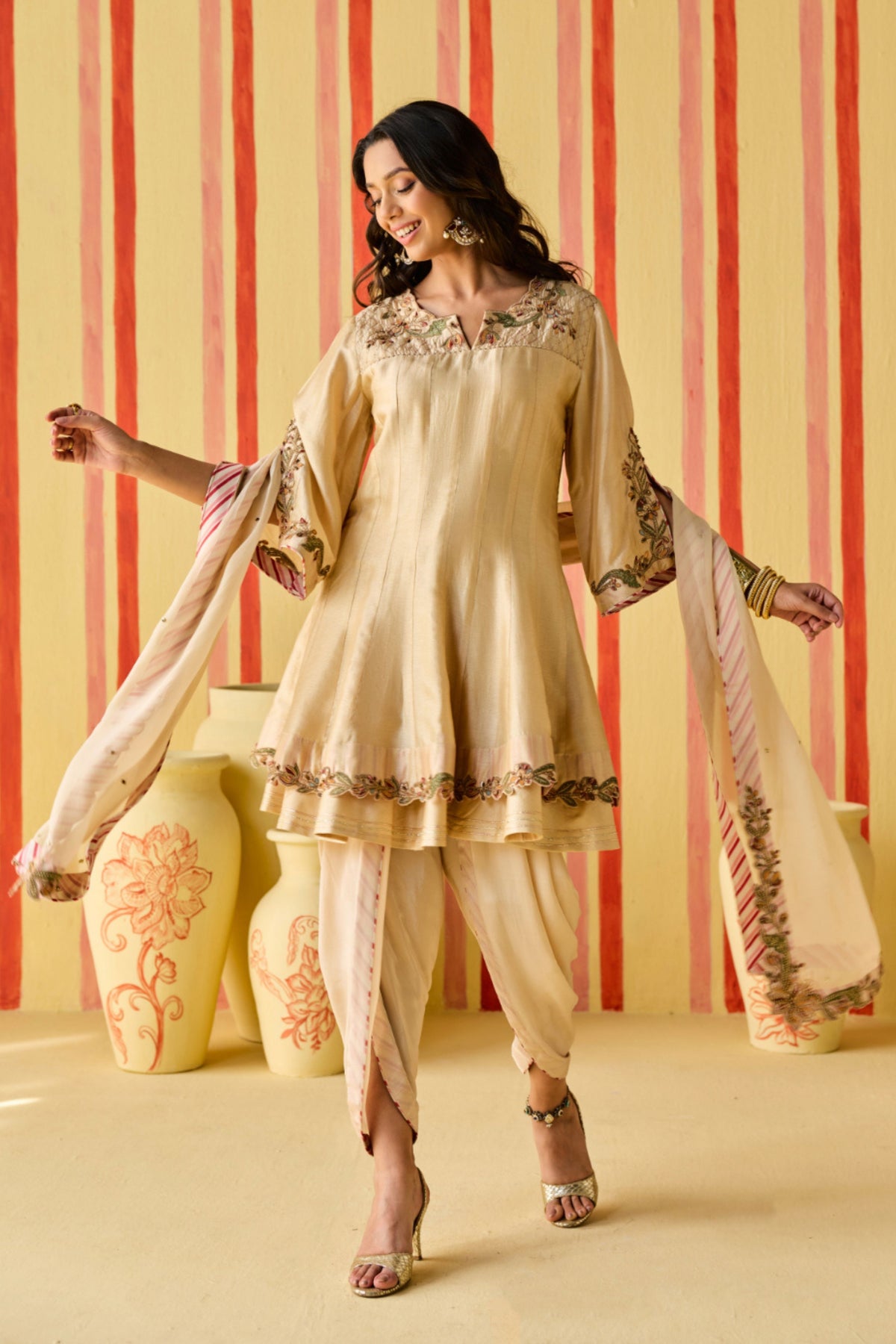 Ekanshi Tussar Kurta Set