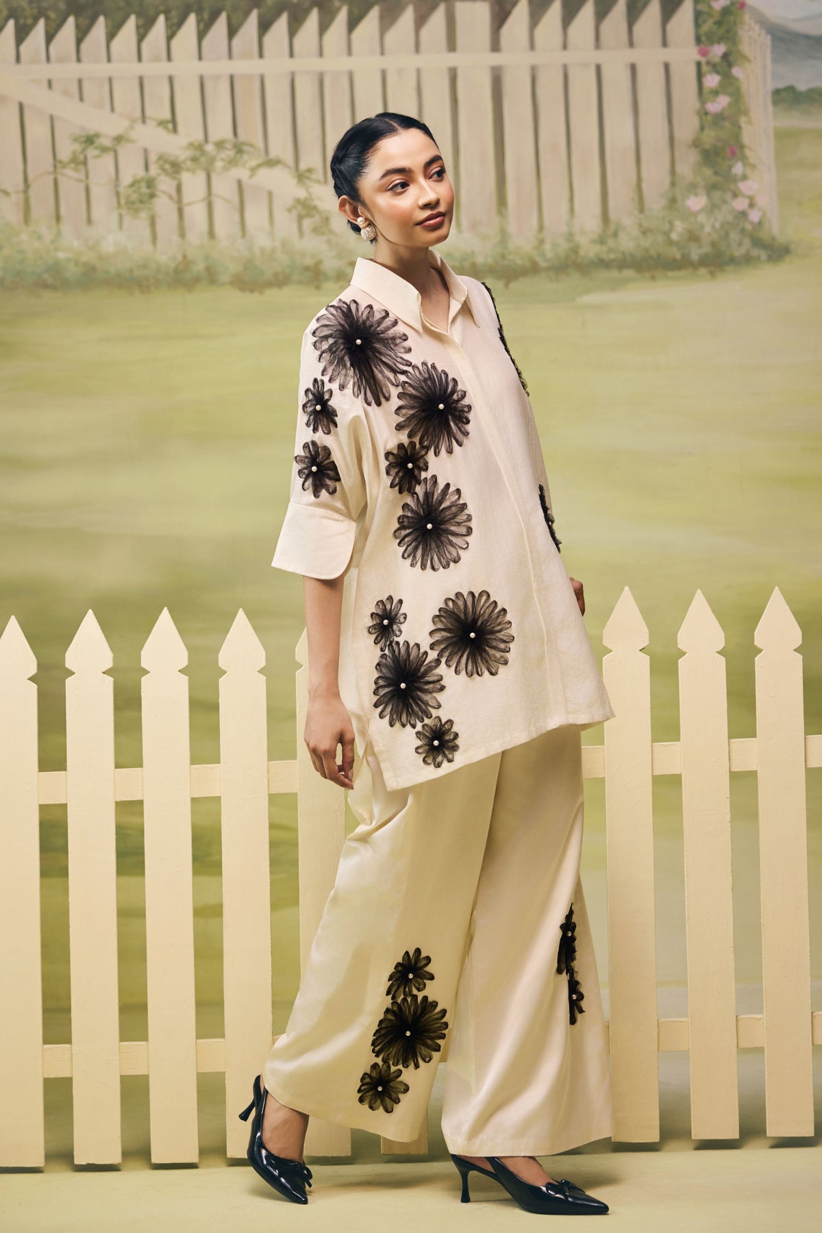 Noir Petal Garden Oversized Set