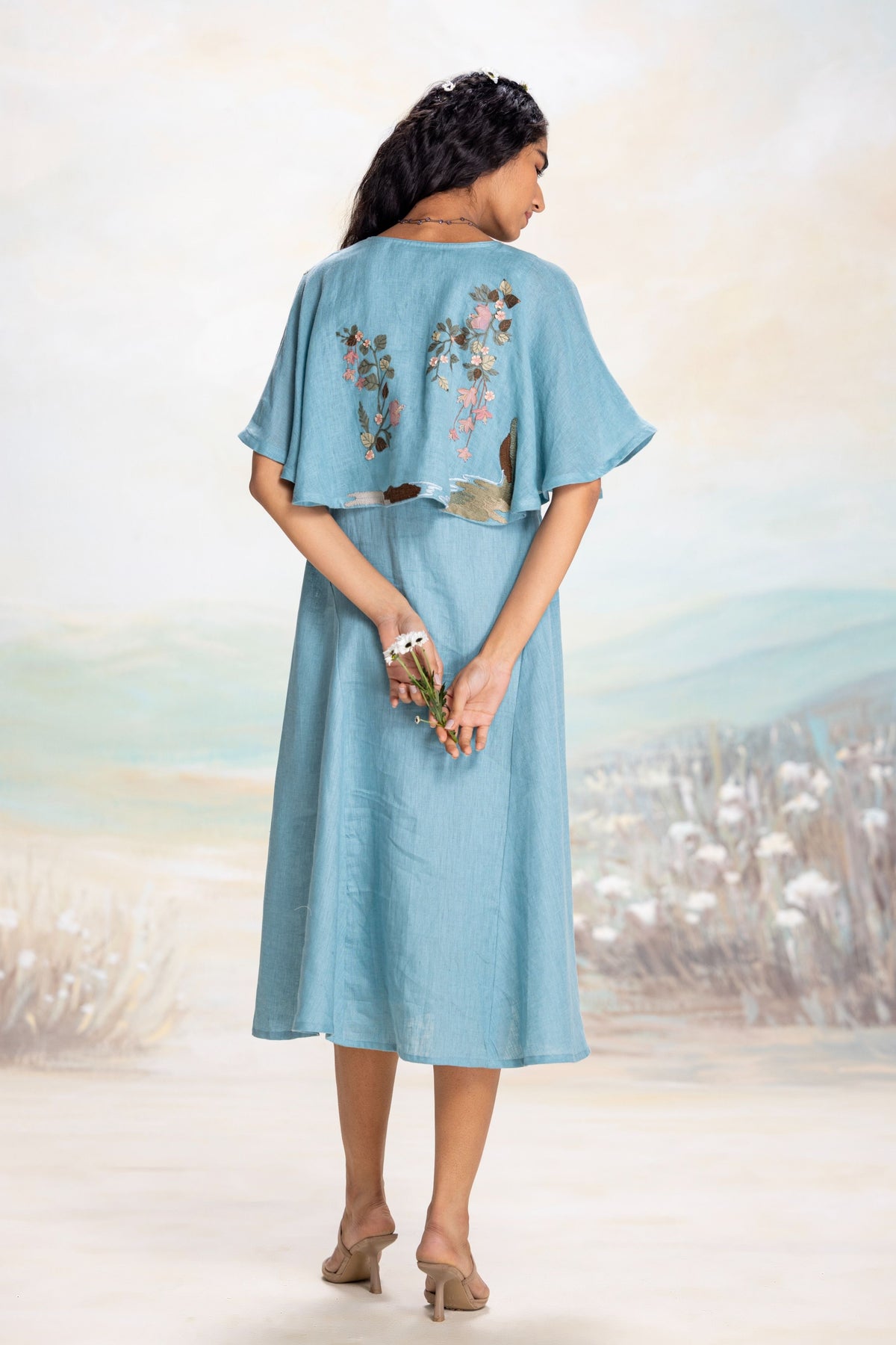 Tsukiyama Cape Lake Dress