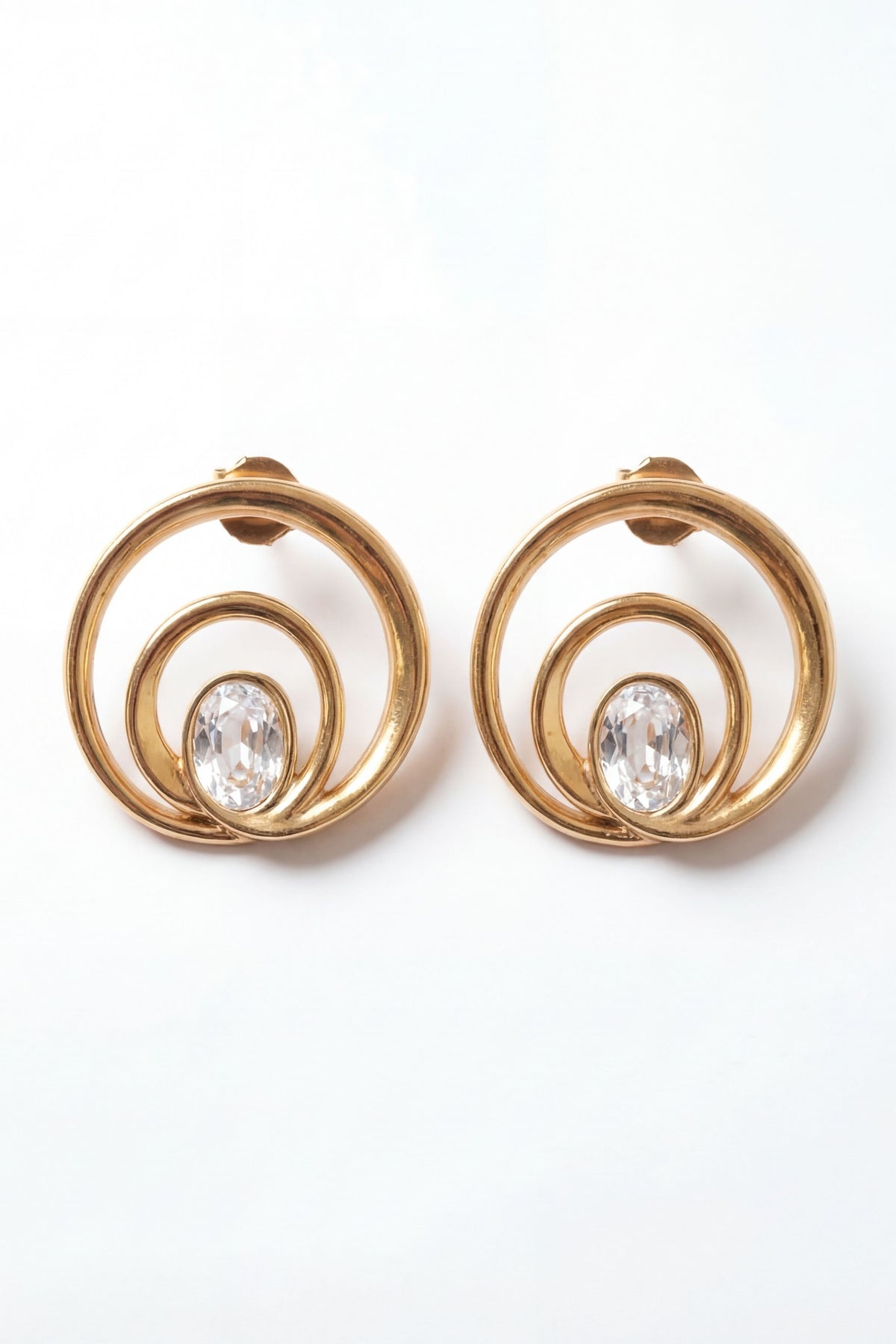 Wave Curve Stud