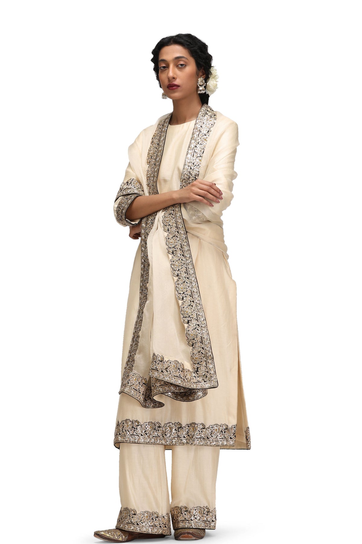 Nandi Kurta Set