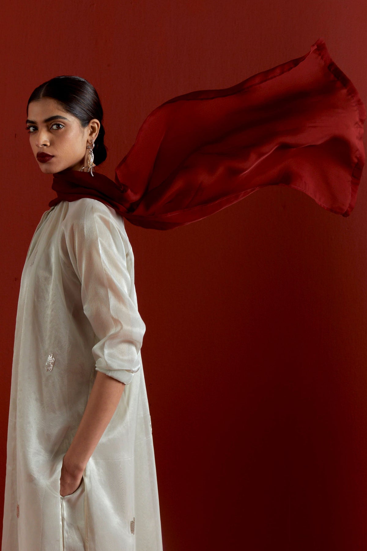 Emb. Gather Neck Shirt Set