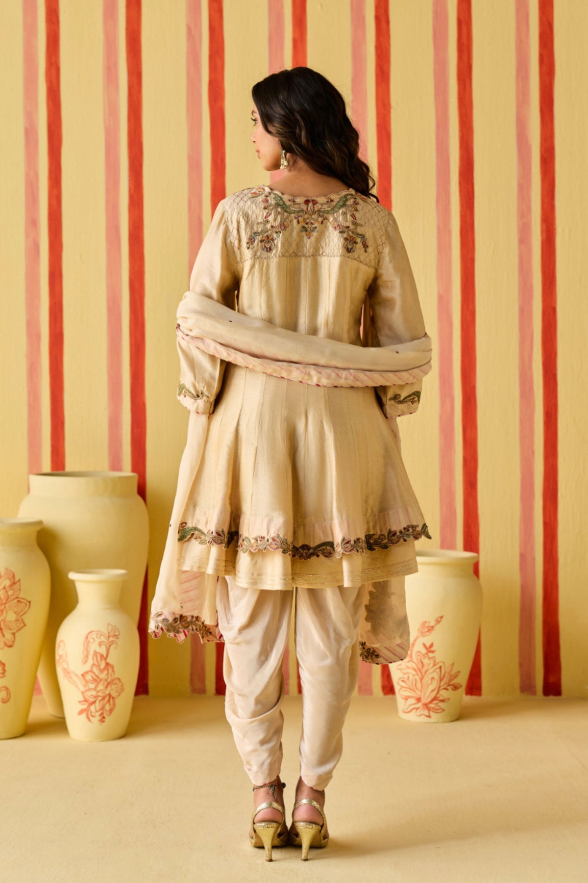 Ekanshi Tussar Kurta Set