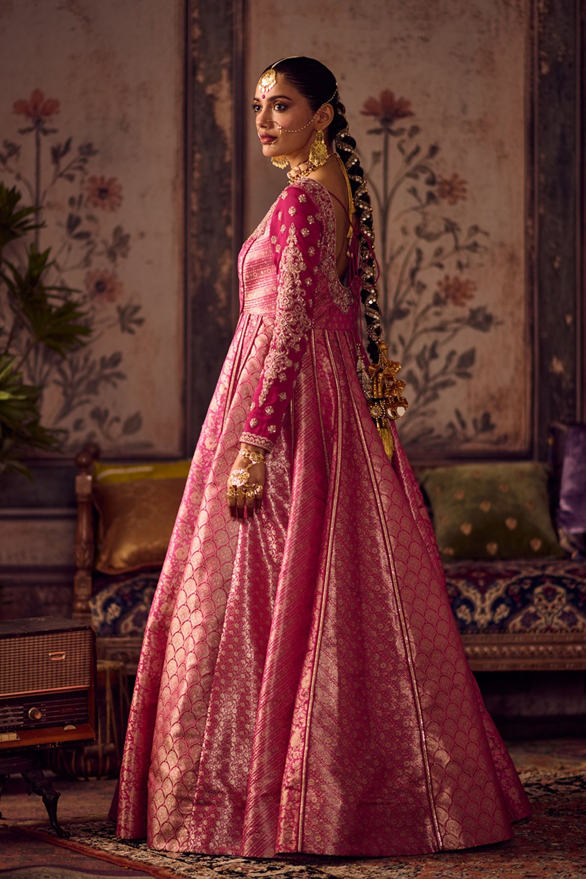 Gulabi Anarkali Kurta Odhni Set