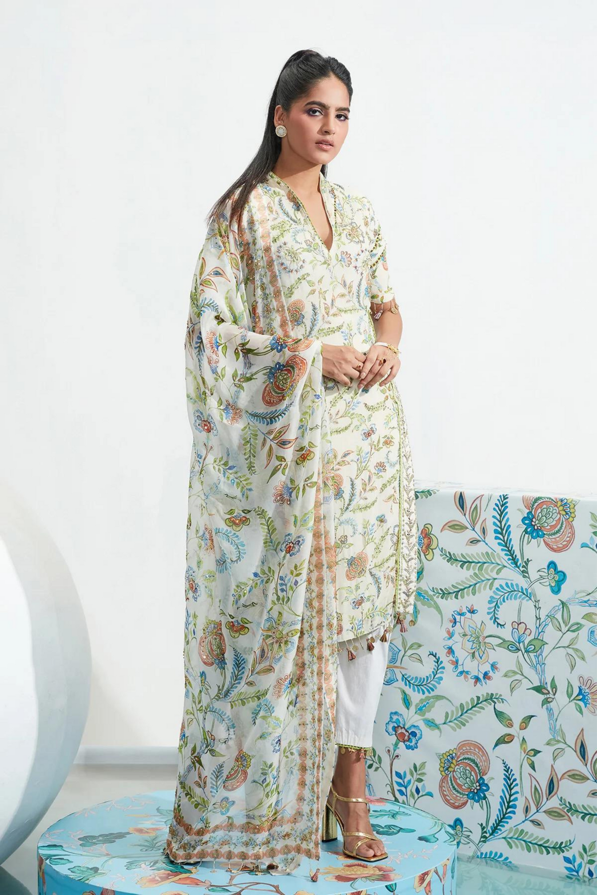 Zara Ivory Embroidered Kurta Set