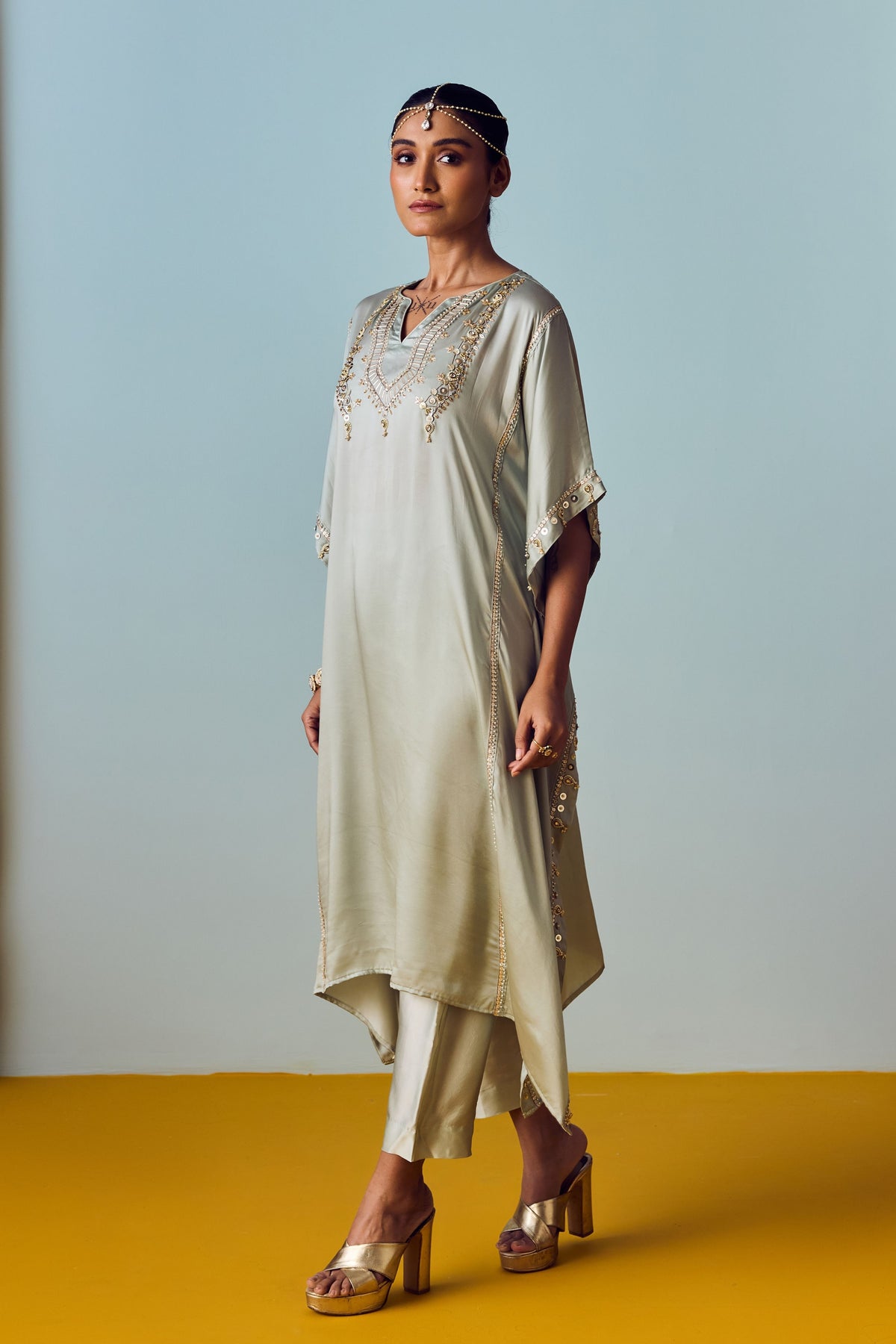 Nourie Sage Kaftan Set
