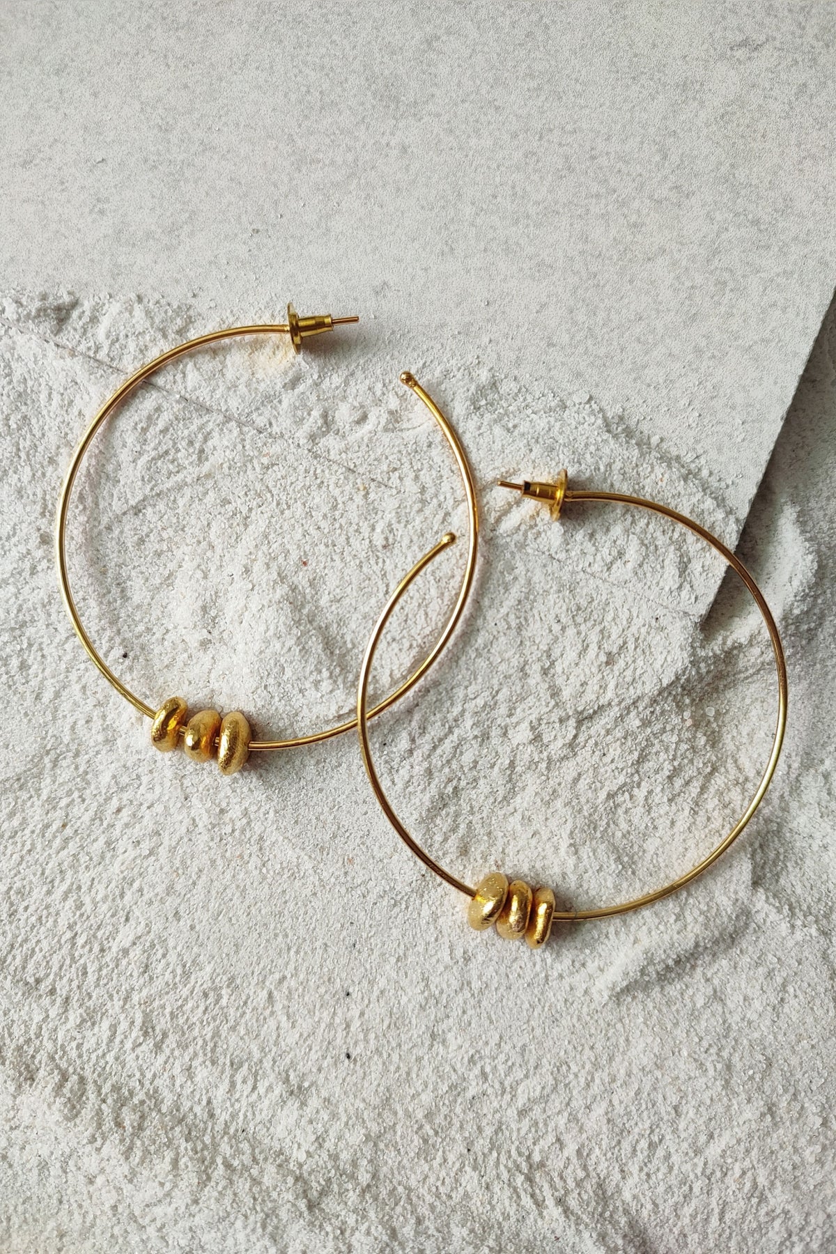 Alen Small and Large Golden Earrings Set