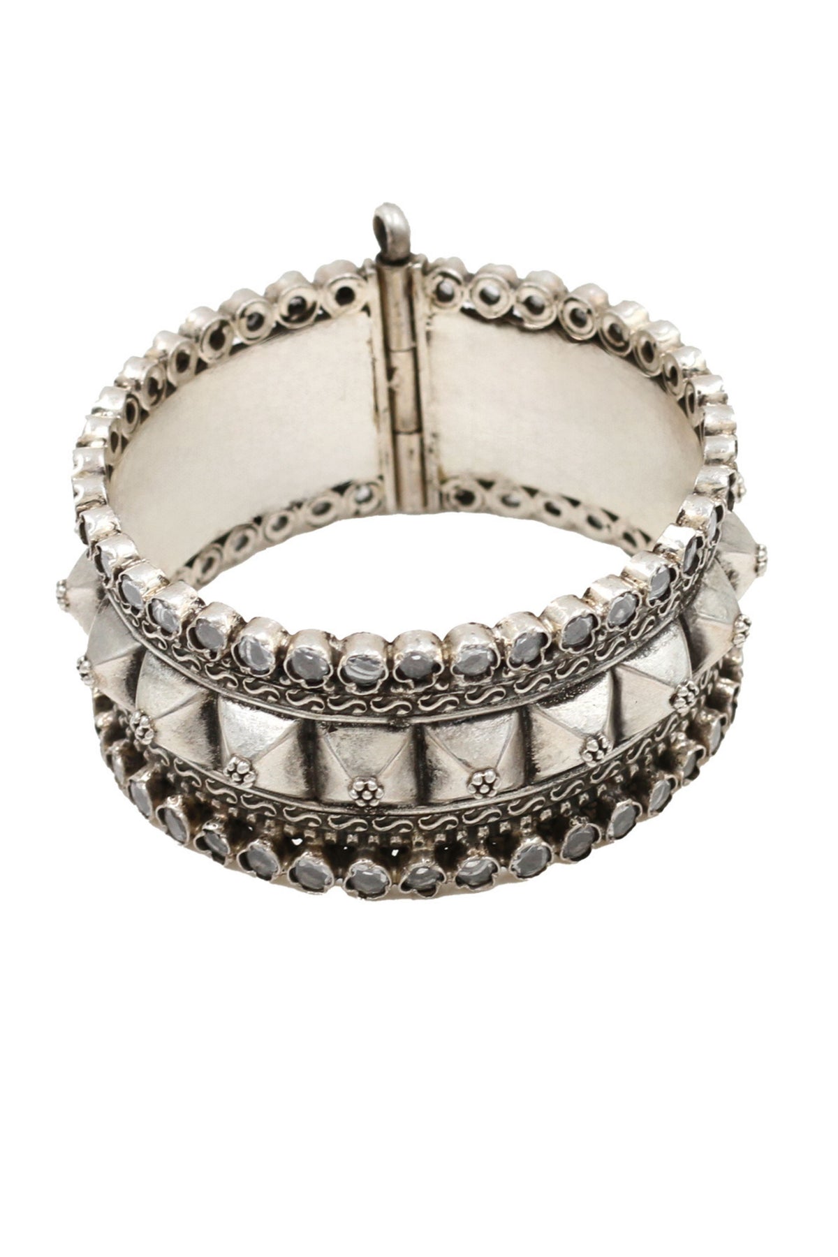 Timeless Beauty Silver Bangle