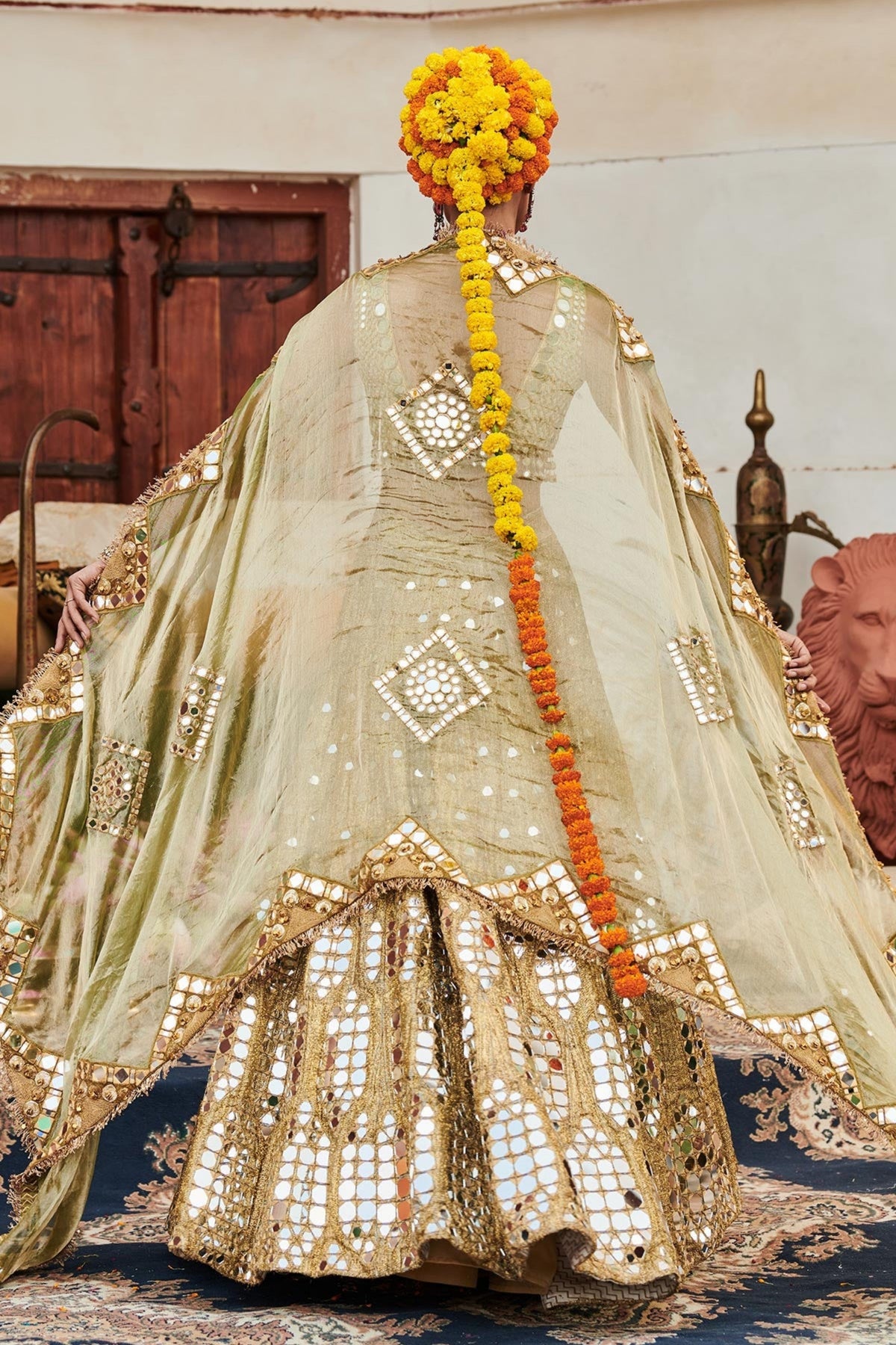 Chand Aayna Lehenga Set
