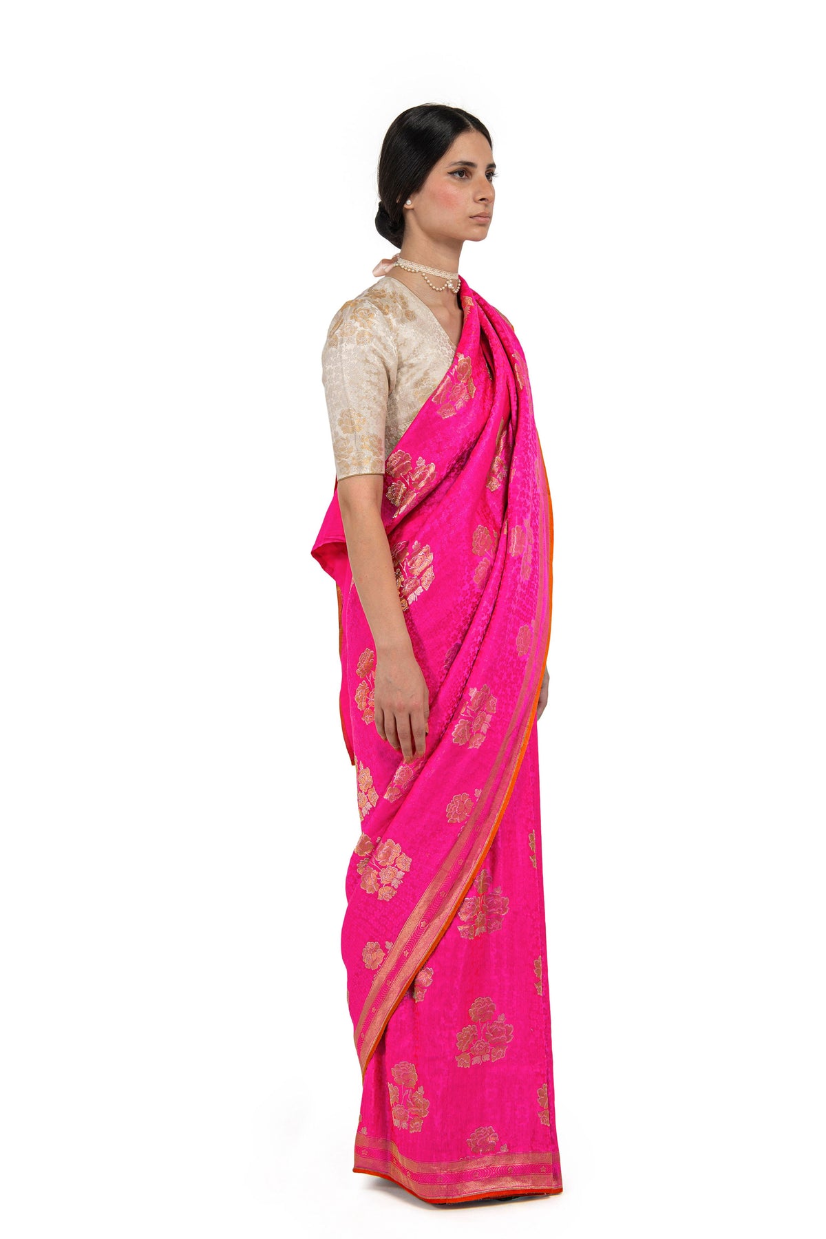 Bara Gulabi Saree