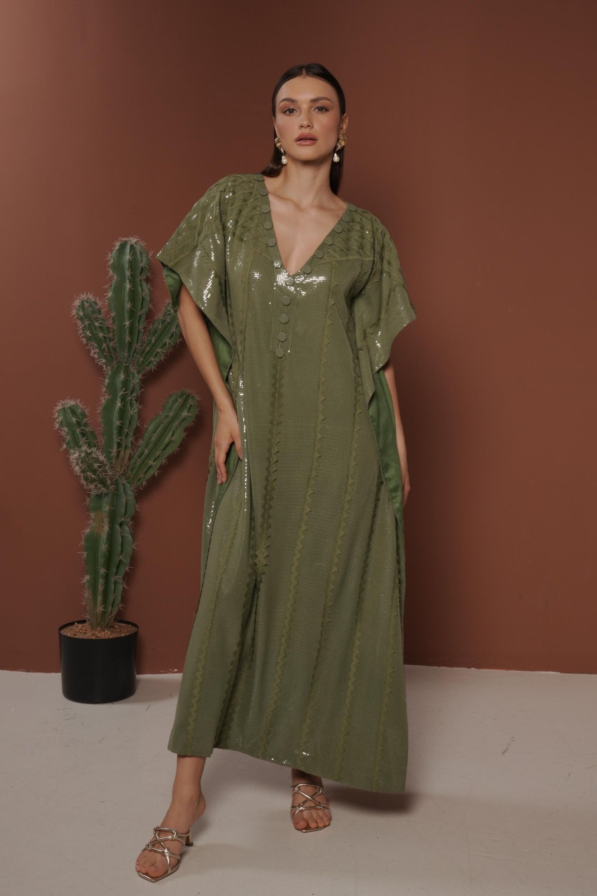 Kaftan With Applique Lace