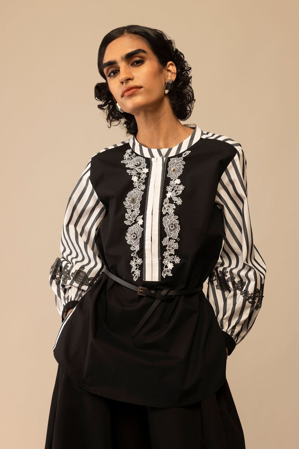 Asha Black White Top - Bunka - Elahe