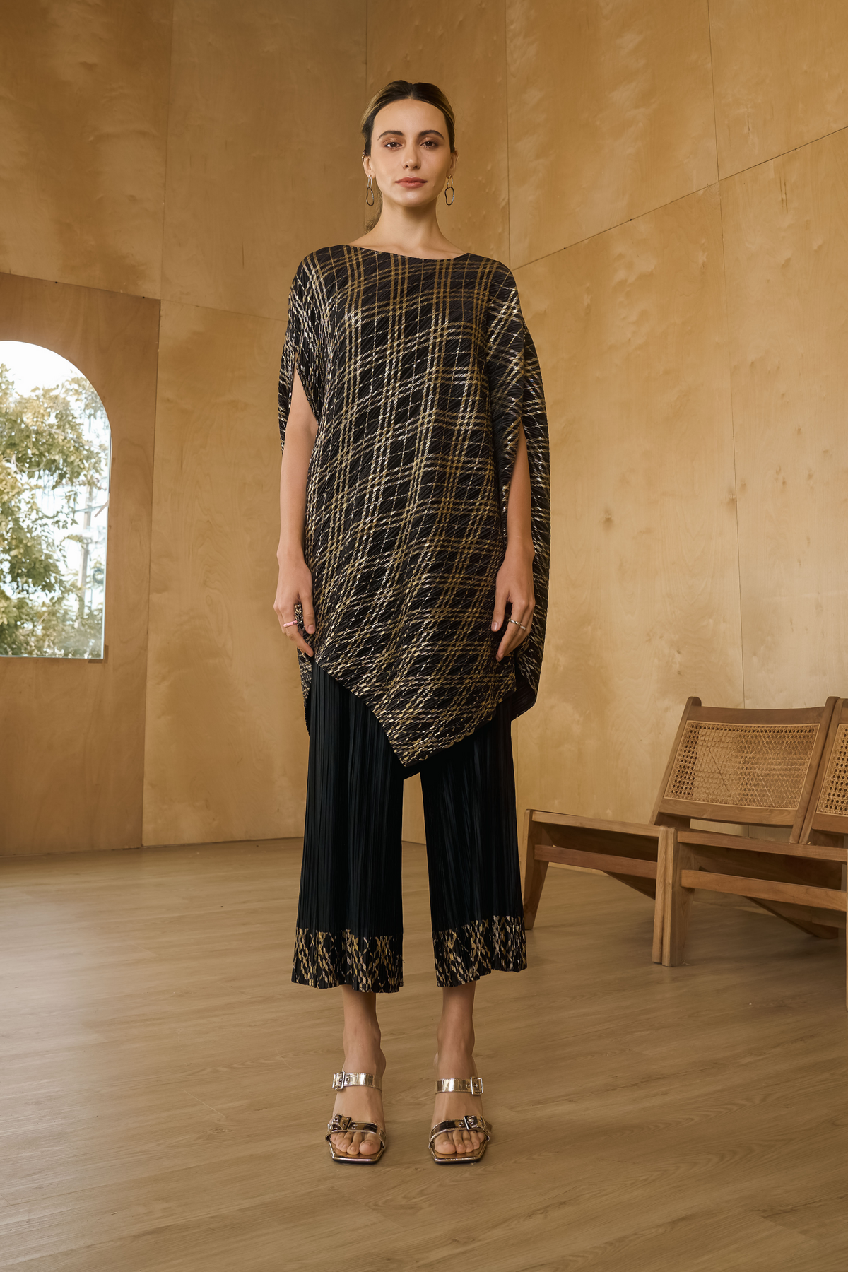 Black Metallic Kurti Drape Set