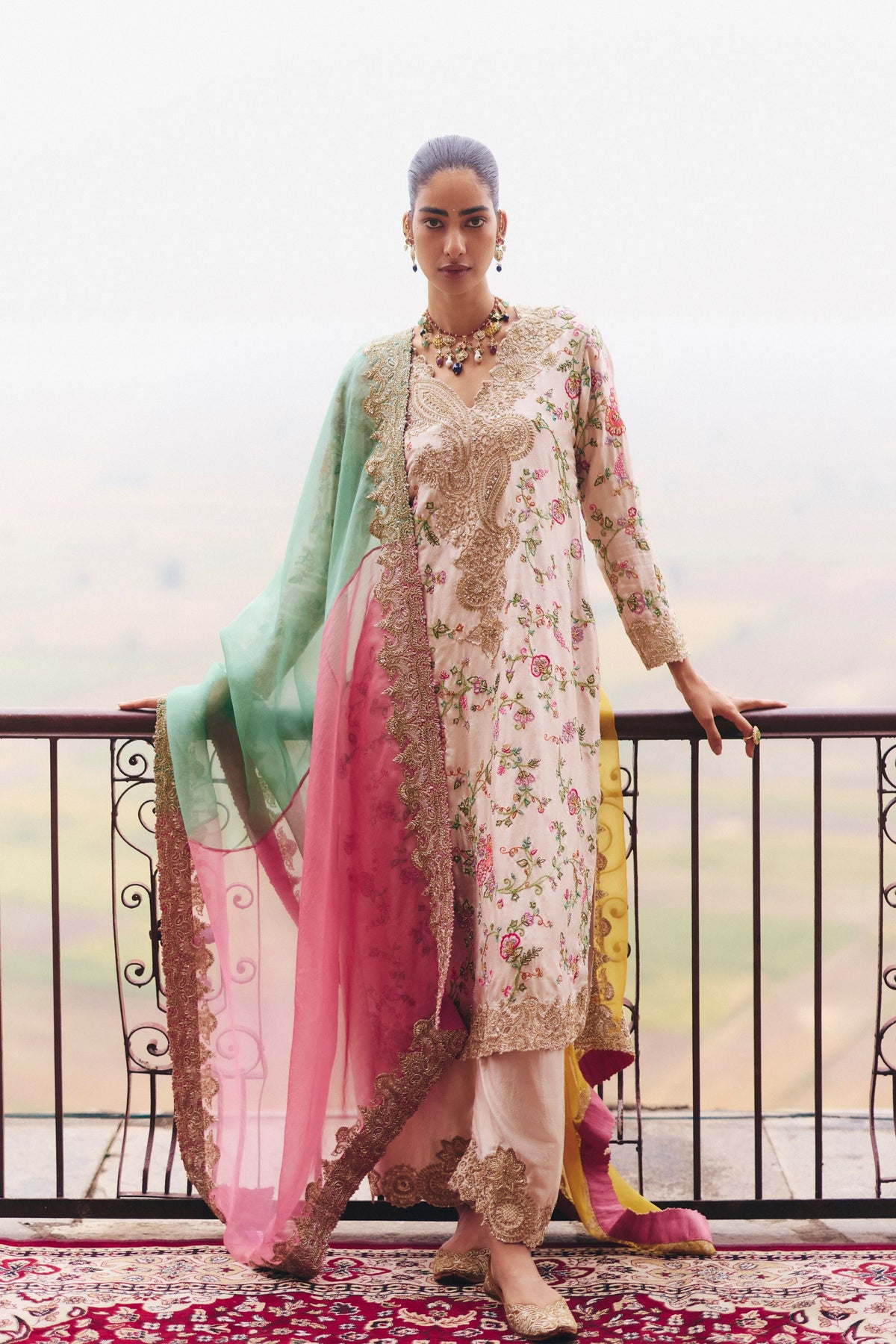 Chhavi Kurta Set