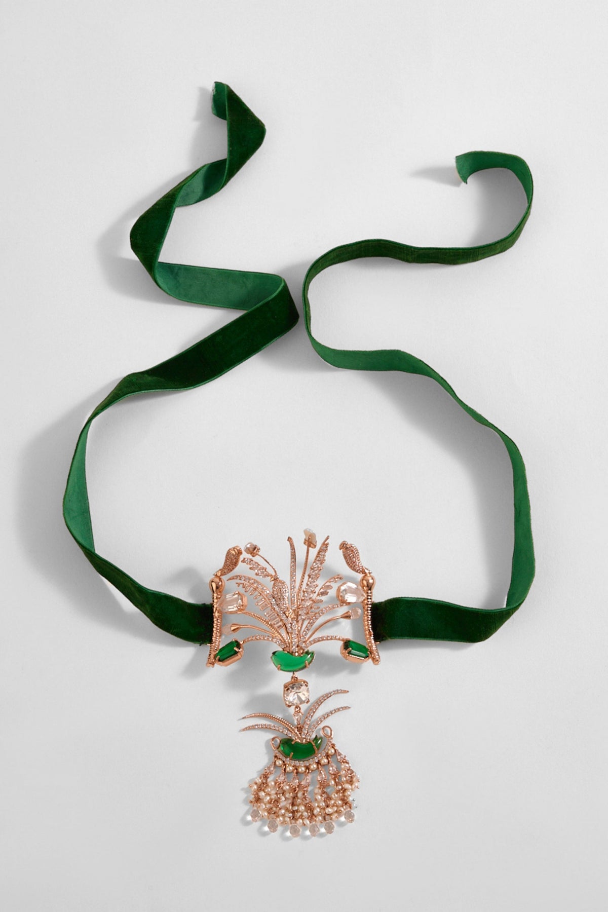 Le Palm Fish Velvet Choker in Jade Green