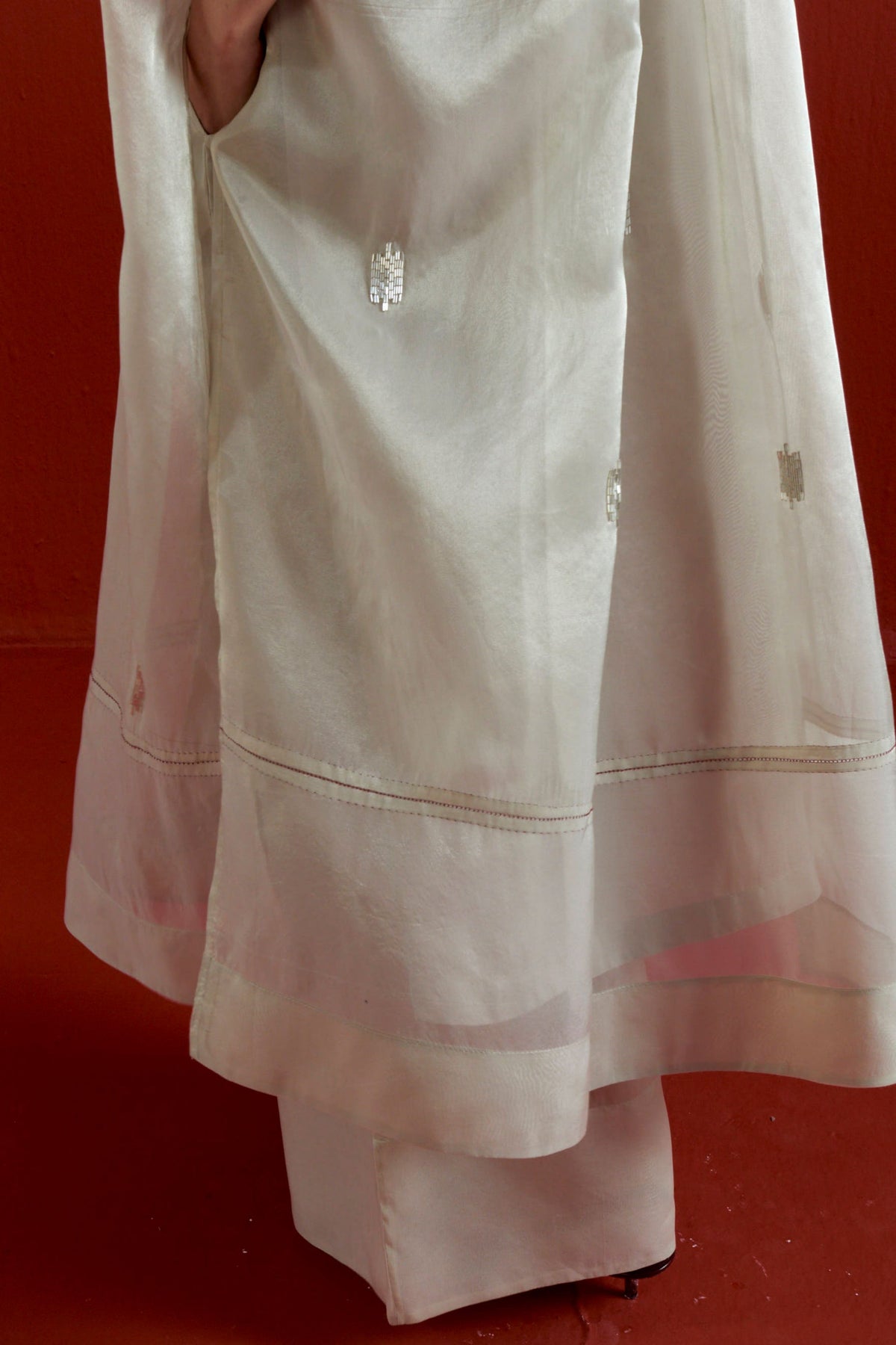 Emb. Gather Neck Shirt Set