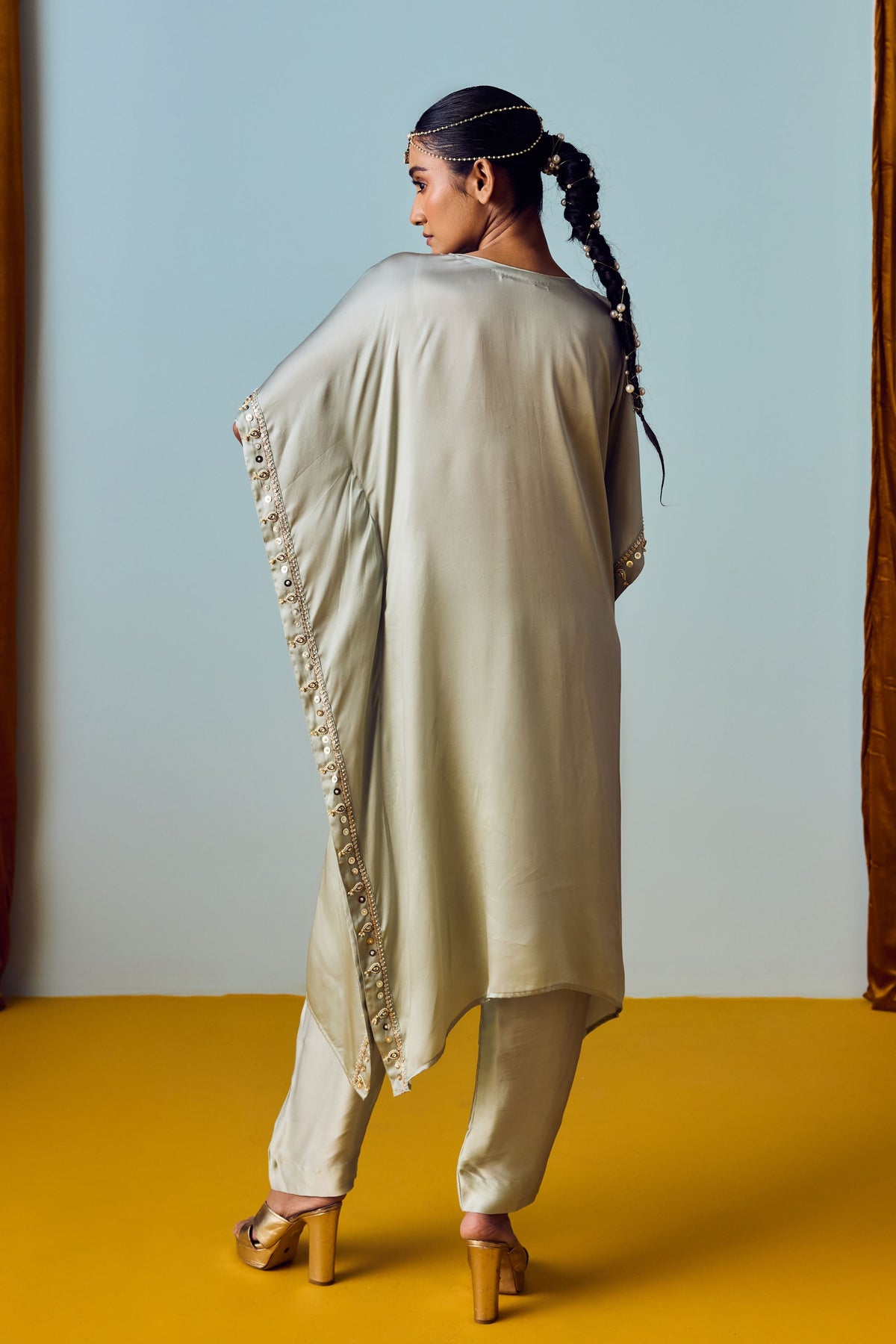 Nourie Sage Kaftan Set