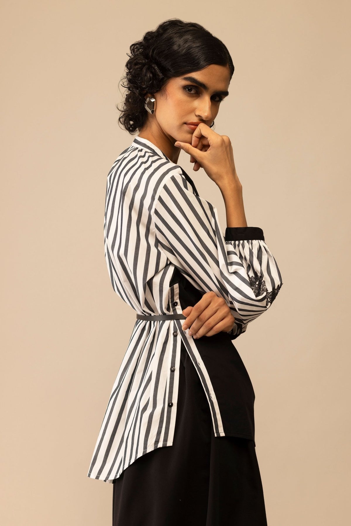 Asha Black White Top - Bunka - Elahe