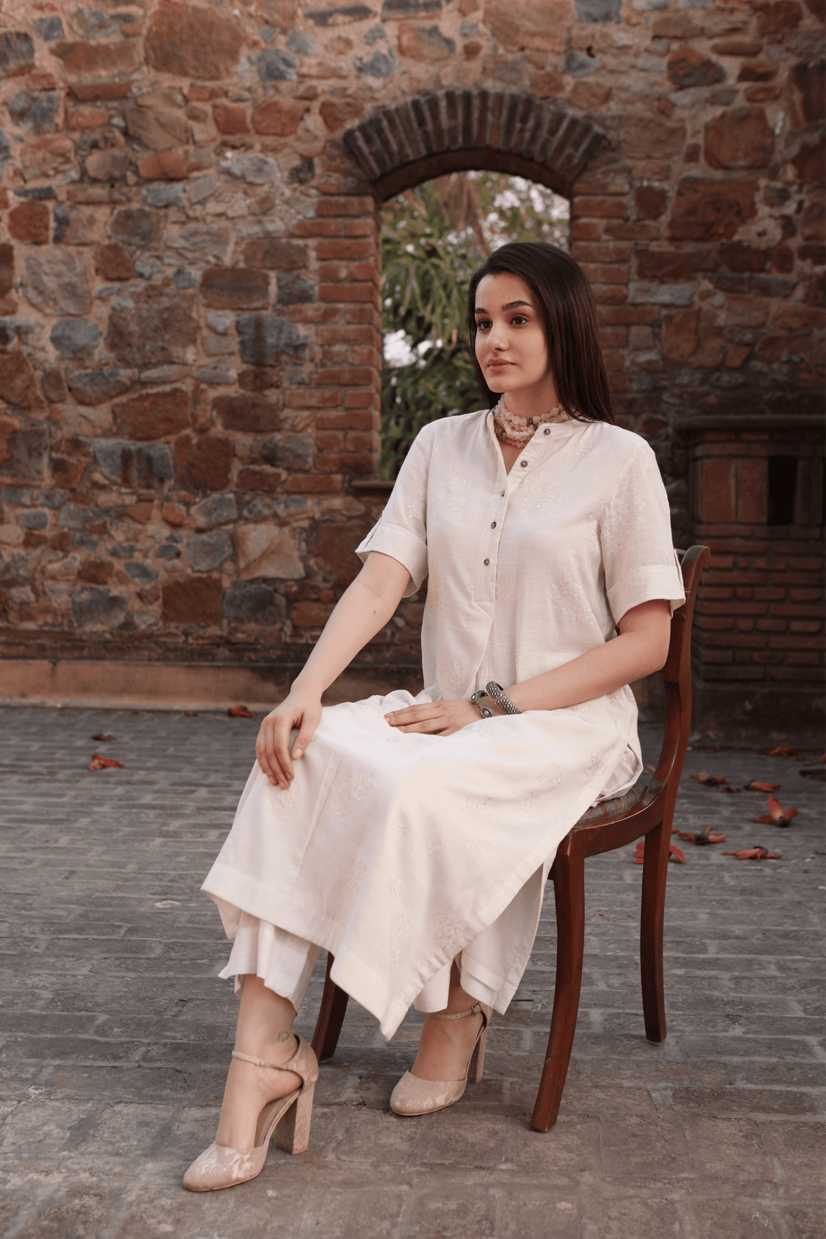 Collared Ivory Kurta And Pant