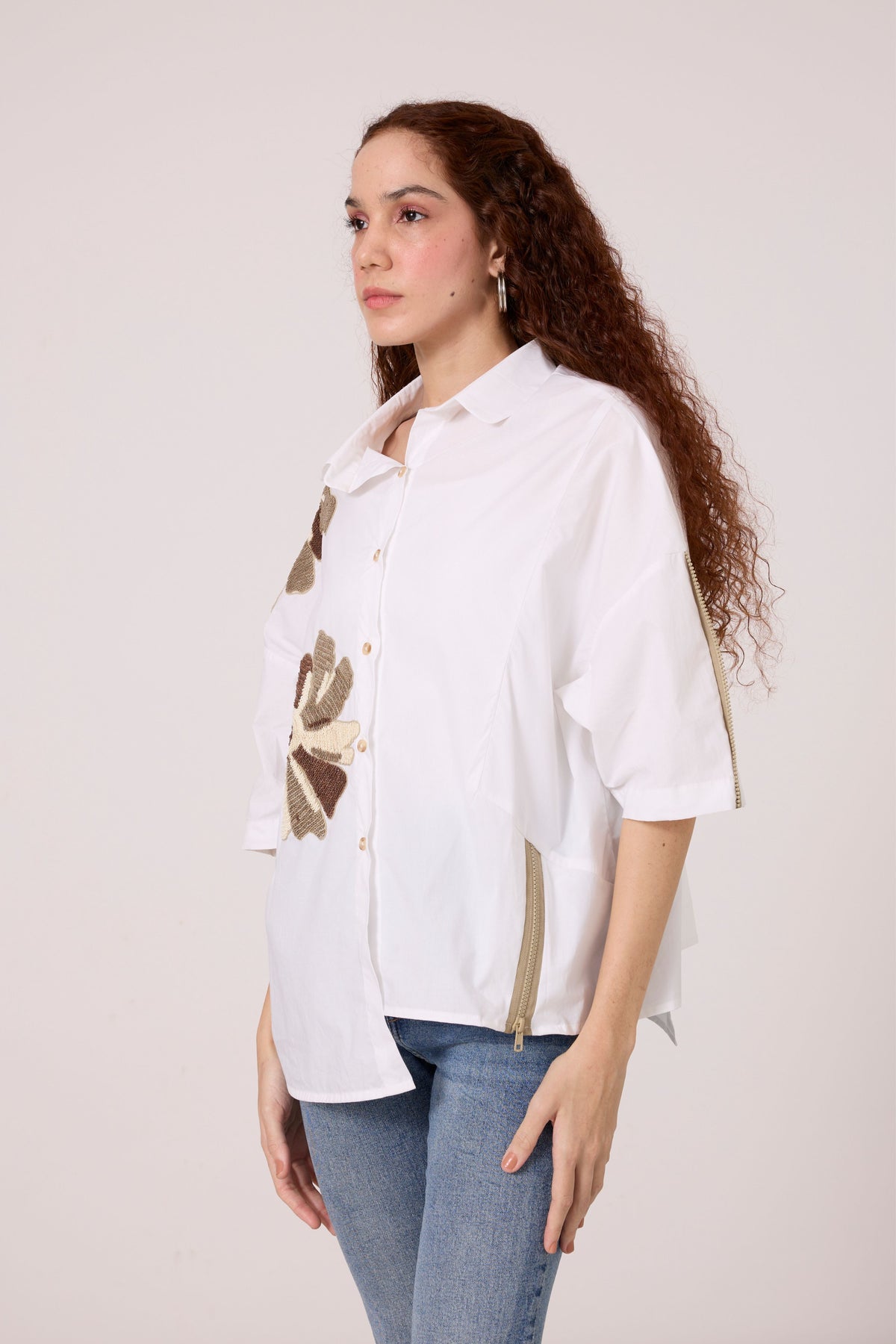 Leo Applique Bright White Shirt