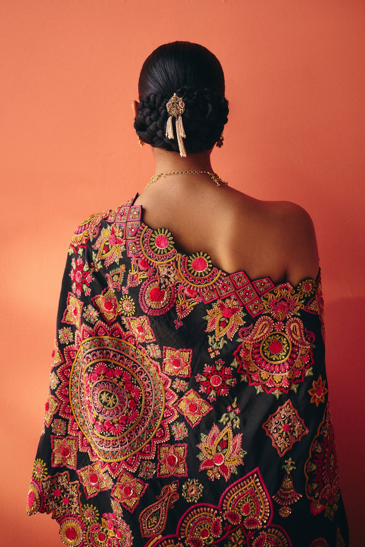 Sahasra Cape Set