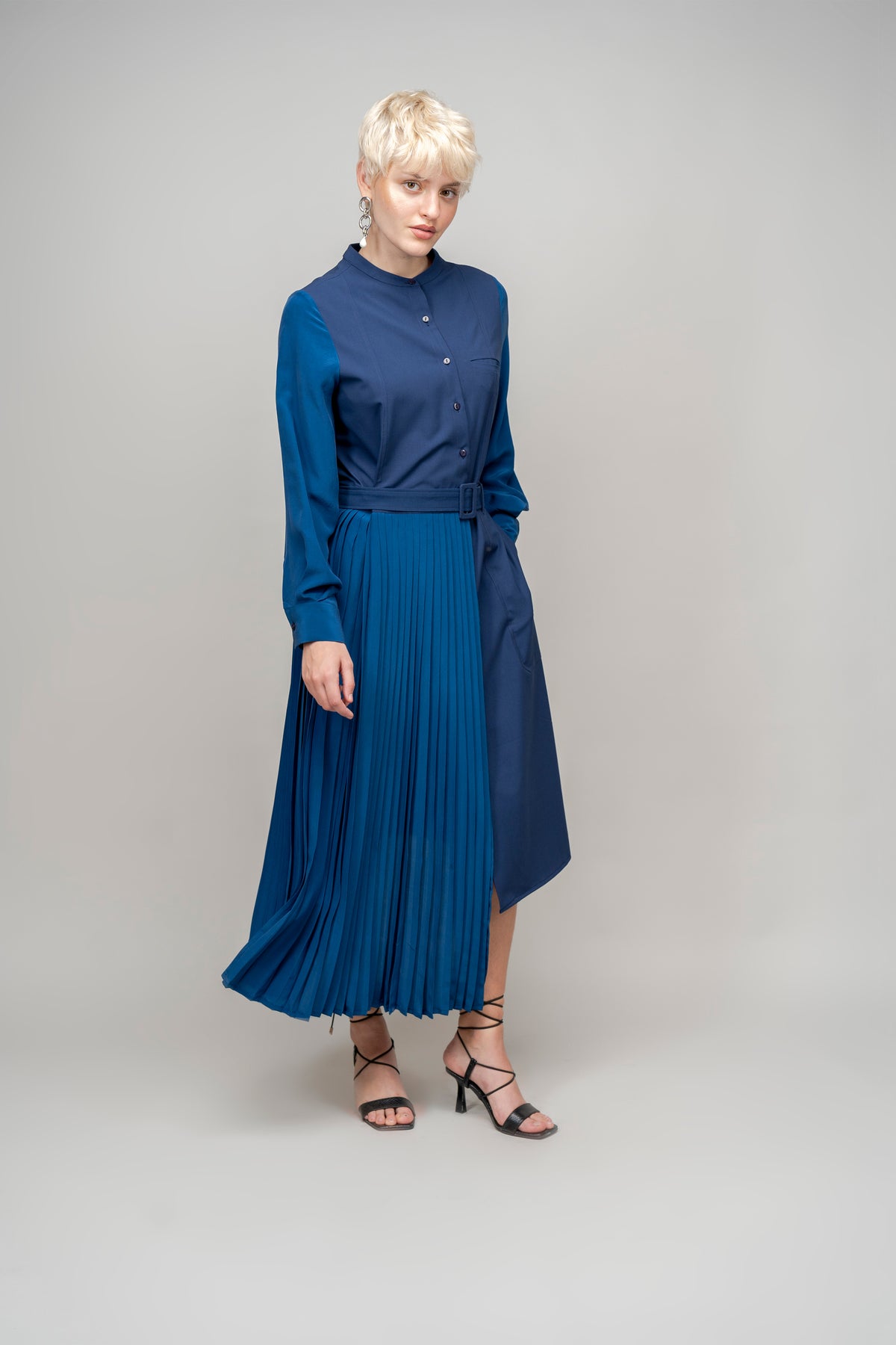 Fan Dress in Carbon
