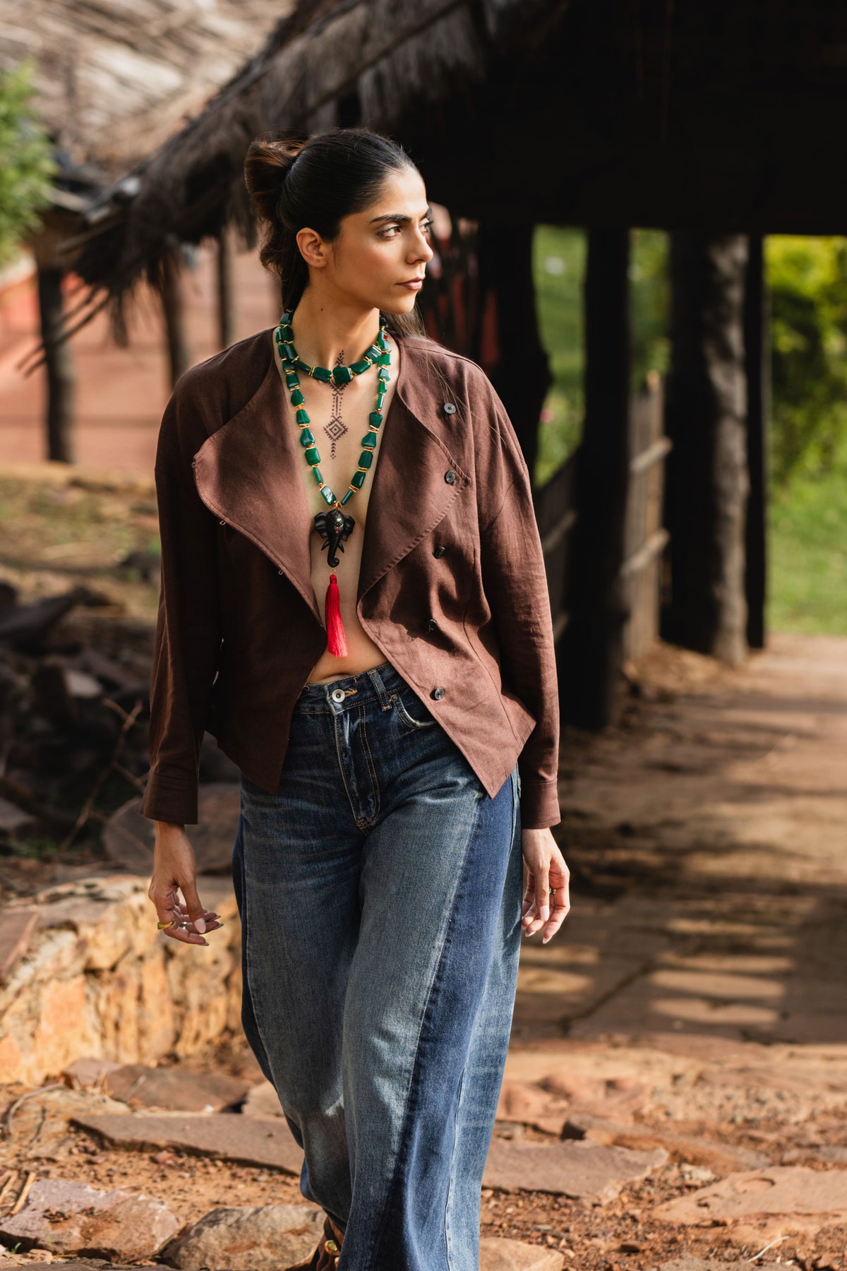 Elephant Lariat In Ebony