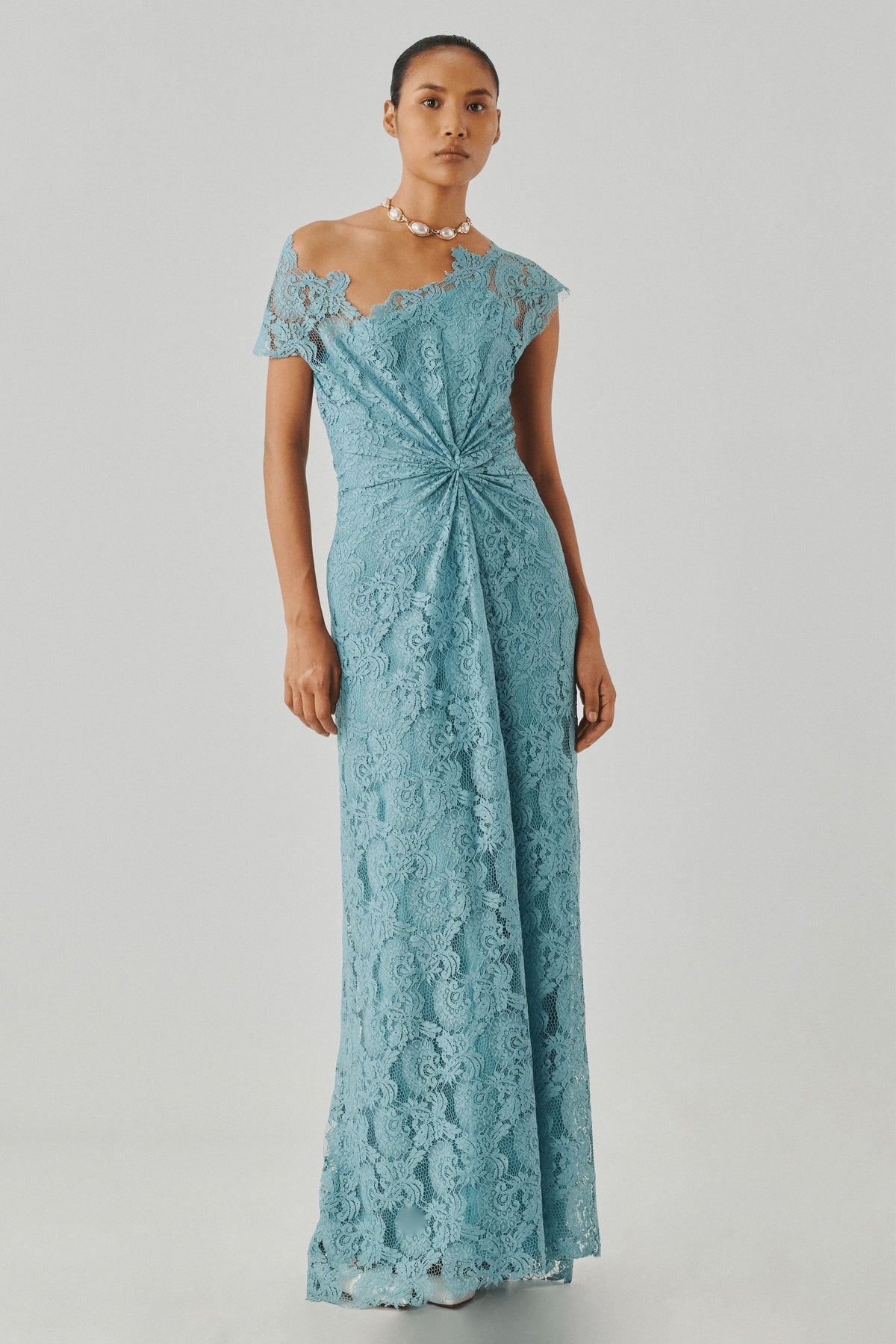 Arnaz Lace Gown